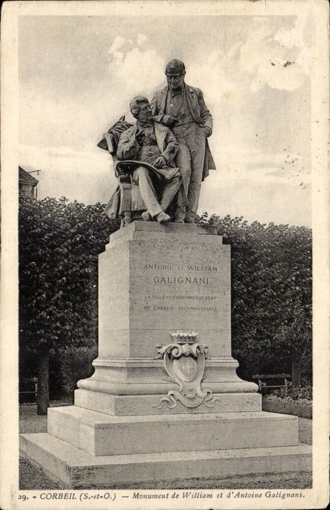 Corbeil CPA Monument of William and Antoine Galigani