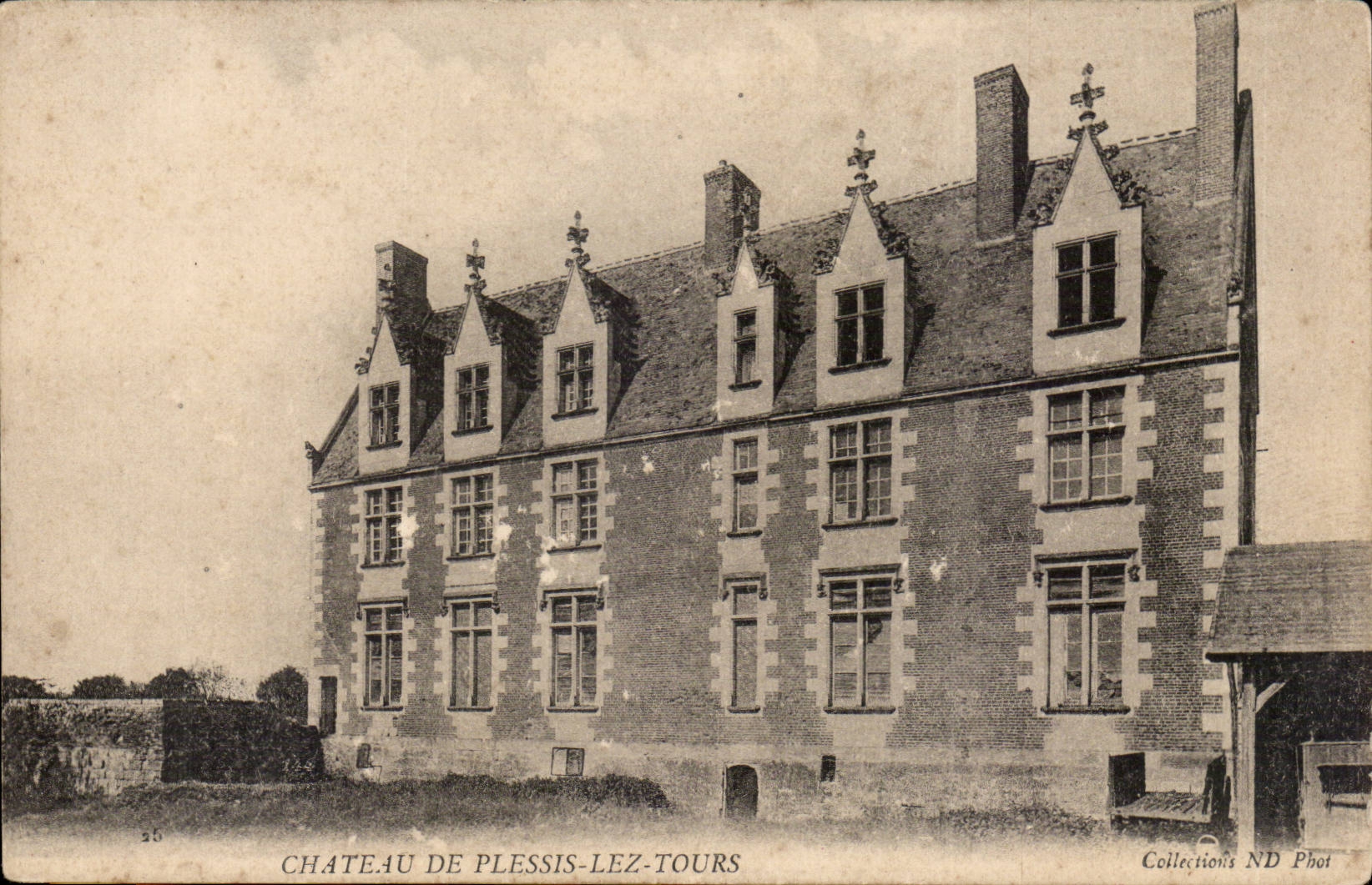 CPA Chateau de Plessis Lez Tours