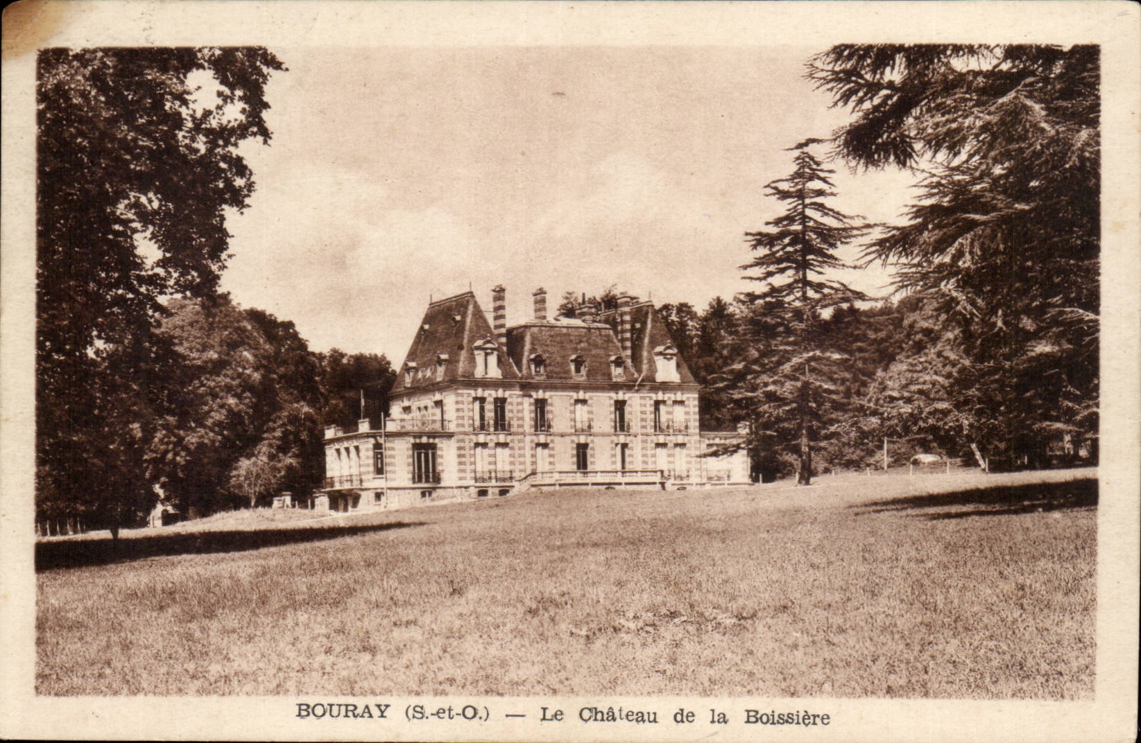 Bouray CPA Le chateau de la Boissiere