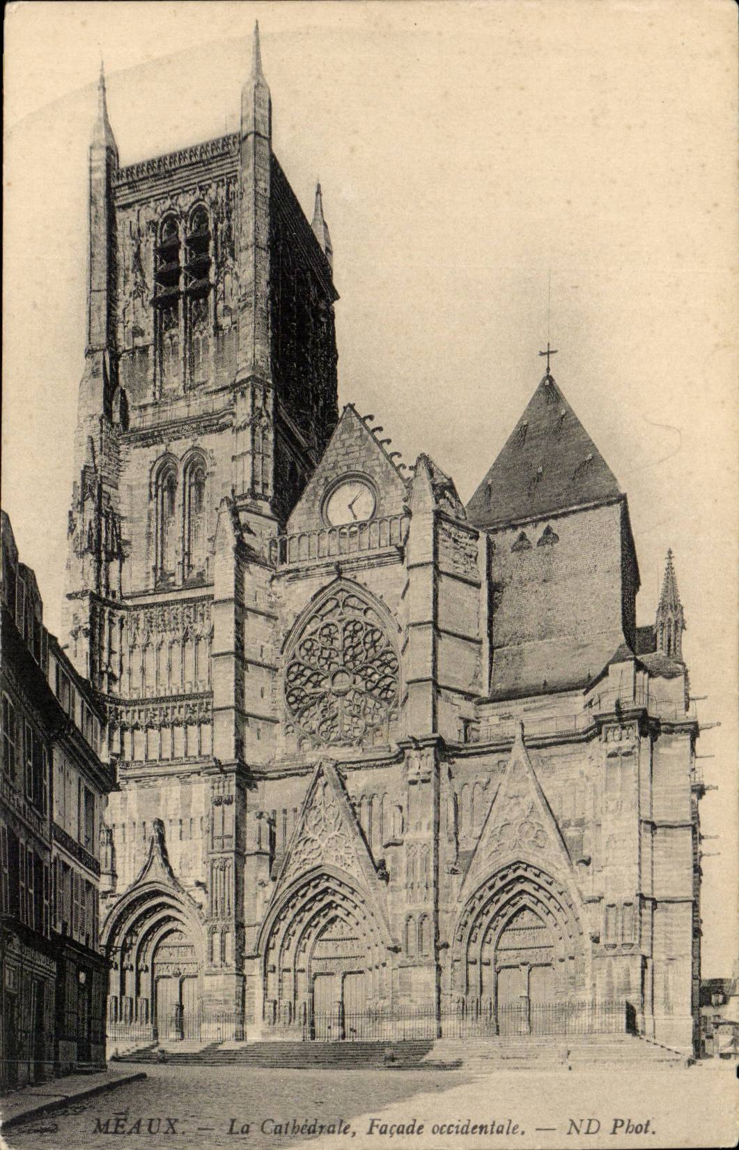 CPA Meaux the cathedral Western Frontage