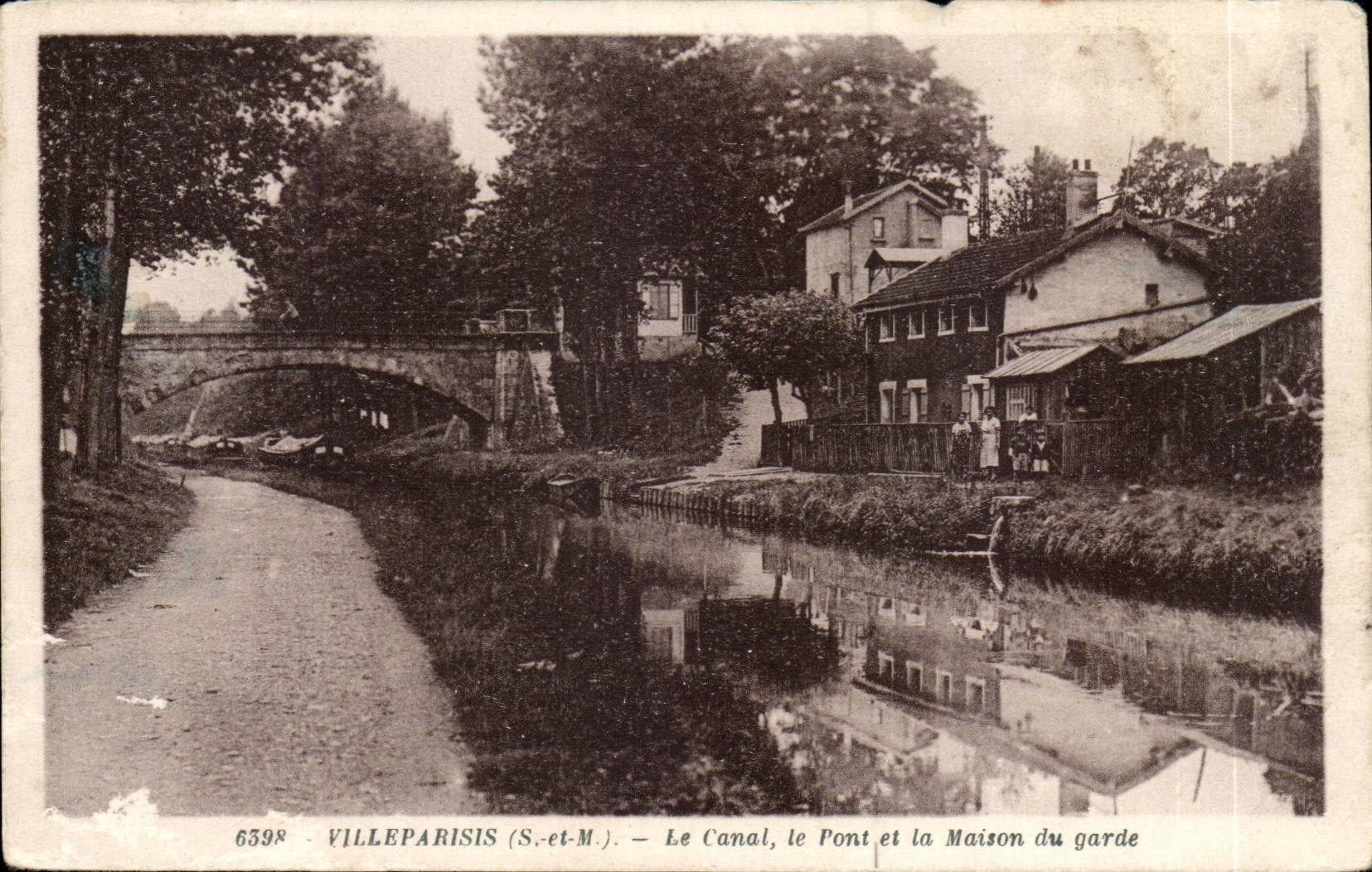 CPA Villeparisis the canl the bridge and the house of guard