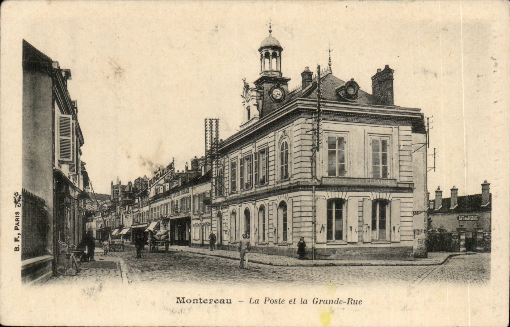 CPA Montereau the post office and main street