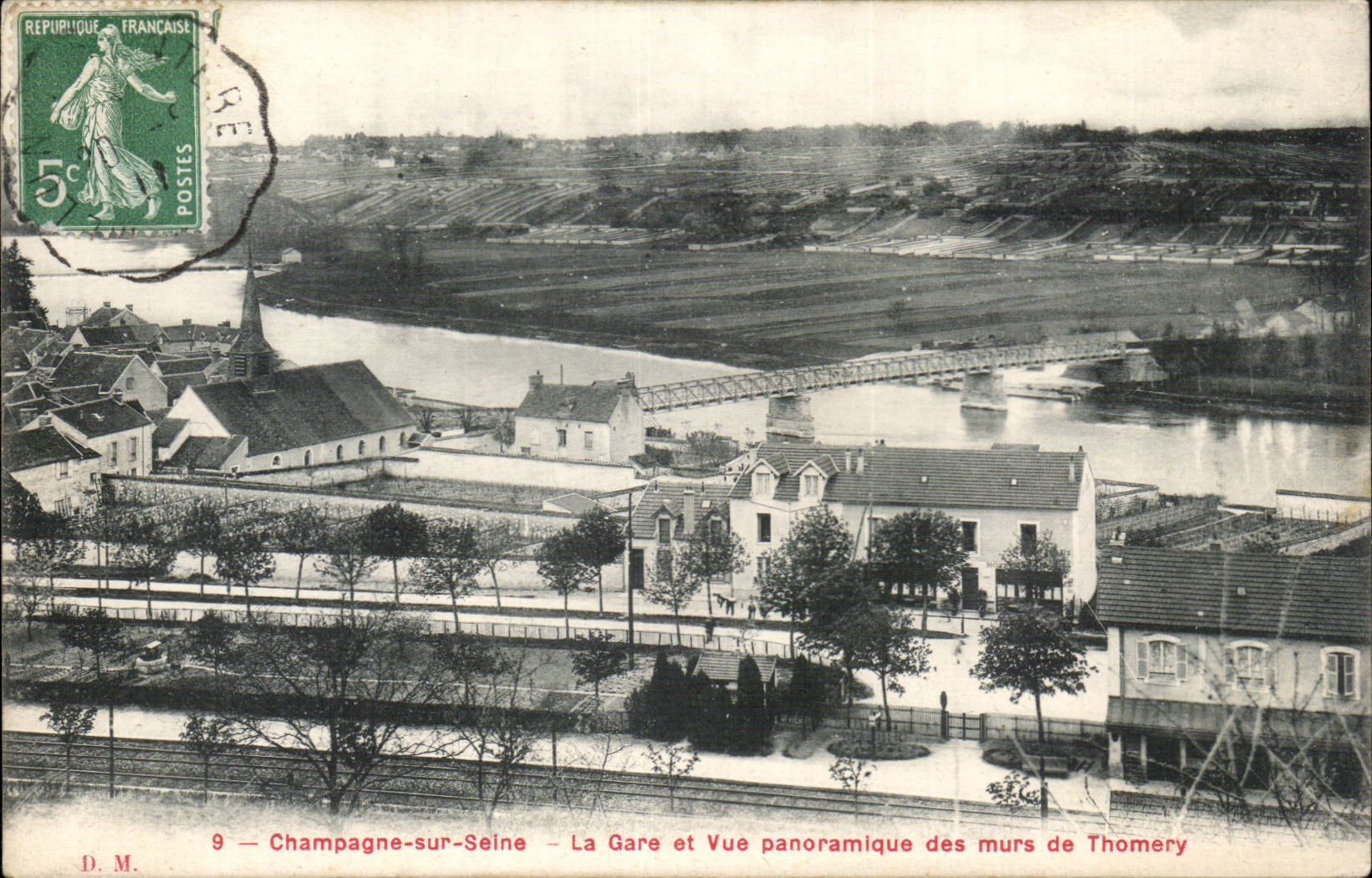 champagnes on the Seine - Train station and Panoramic View of the walls of Thomery- CPA