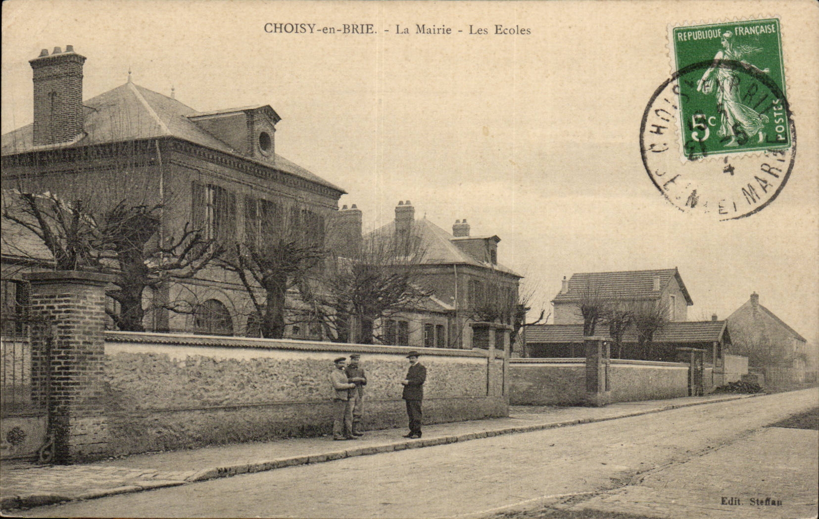 Choisy in Brie - the Town hall - Schools - CPA