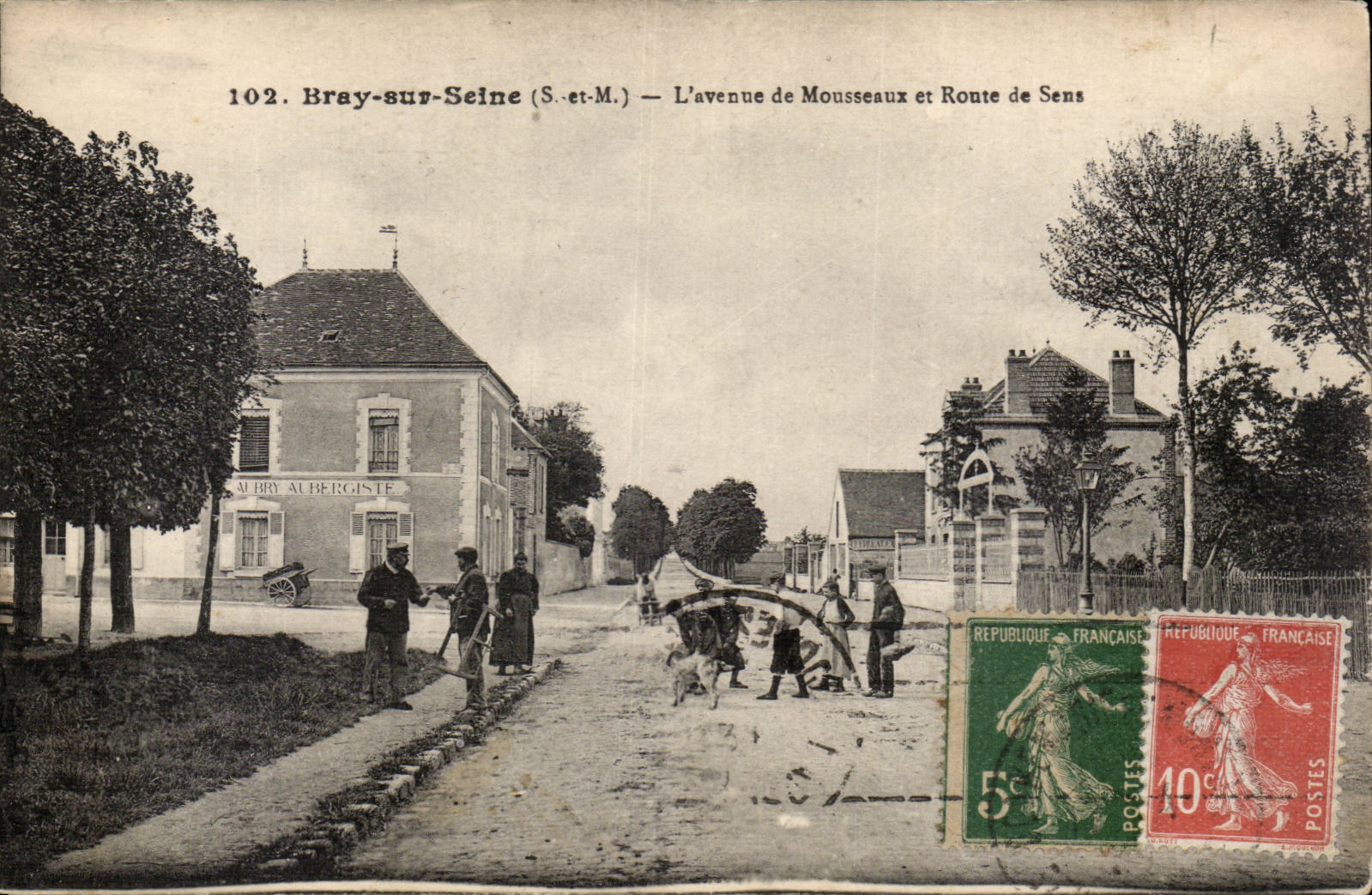 Bray on the Seine - the Avenue of Mousseaux and Route of Sens - CPA