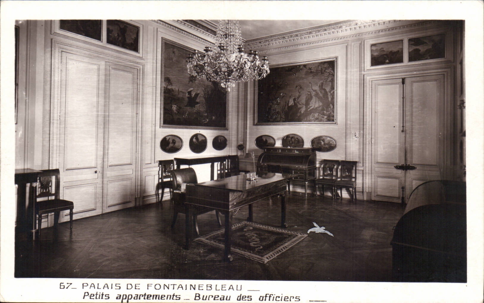 Fontainebleau - Small Apartments - Office of the officers - CPA