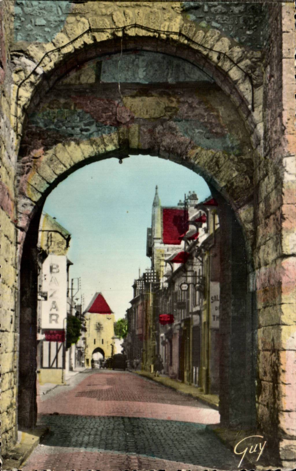 Moret sur Loing CPa Portes de Moret et rue grande