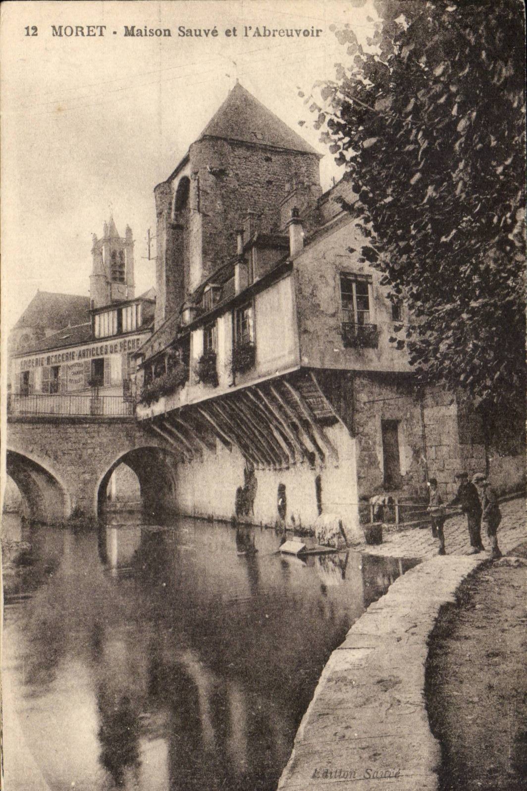 Moret CPA Maison Sauve et l'abreuvoir