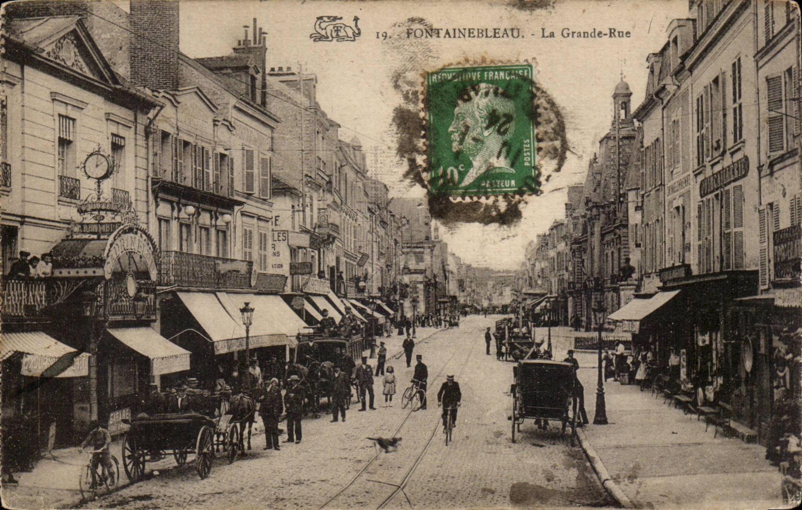 Fontainebleau CPA main street