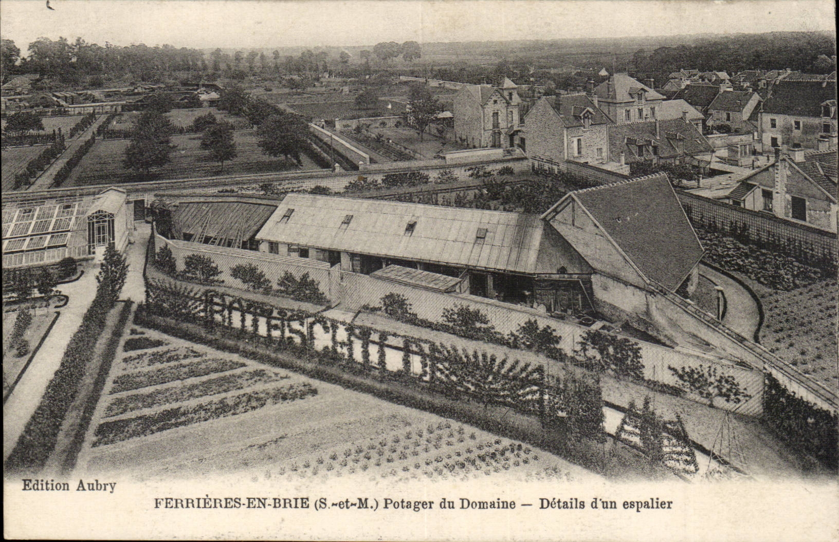 Tool bags in Pot Brie CPA of the Details field of a staircase
