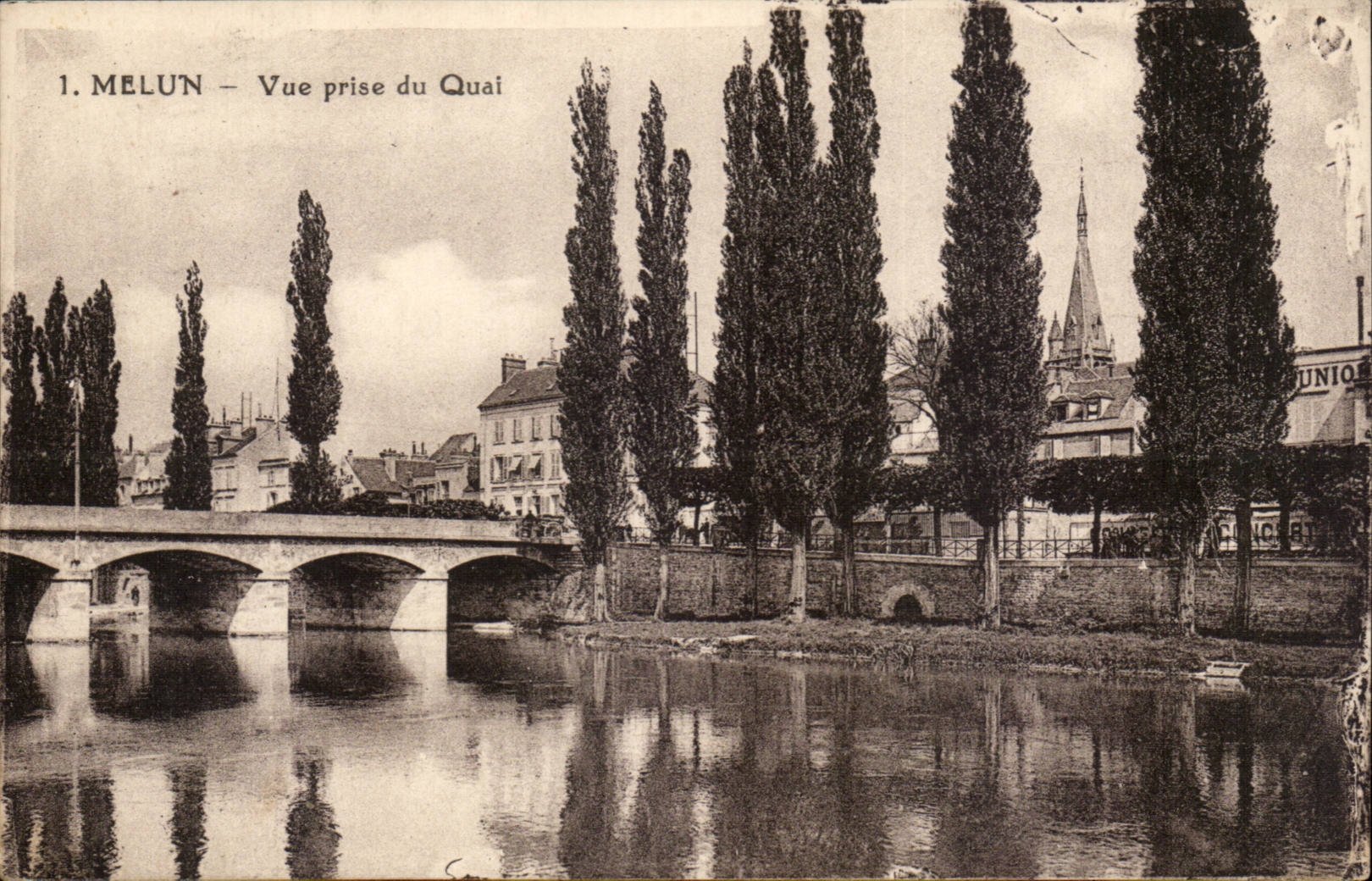 Melun - Seen from of Quay CPA