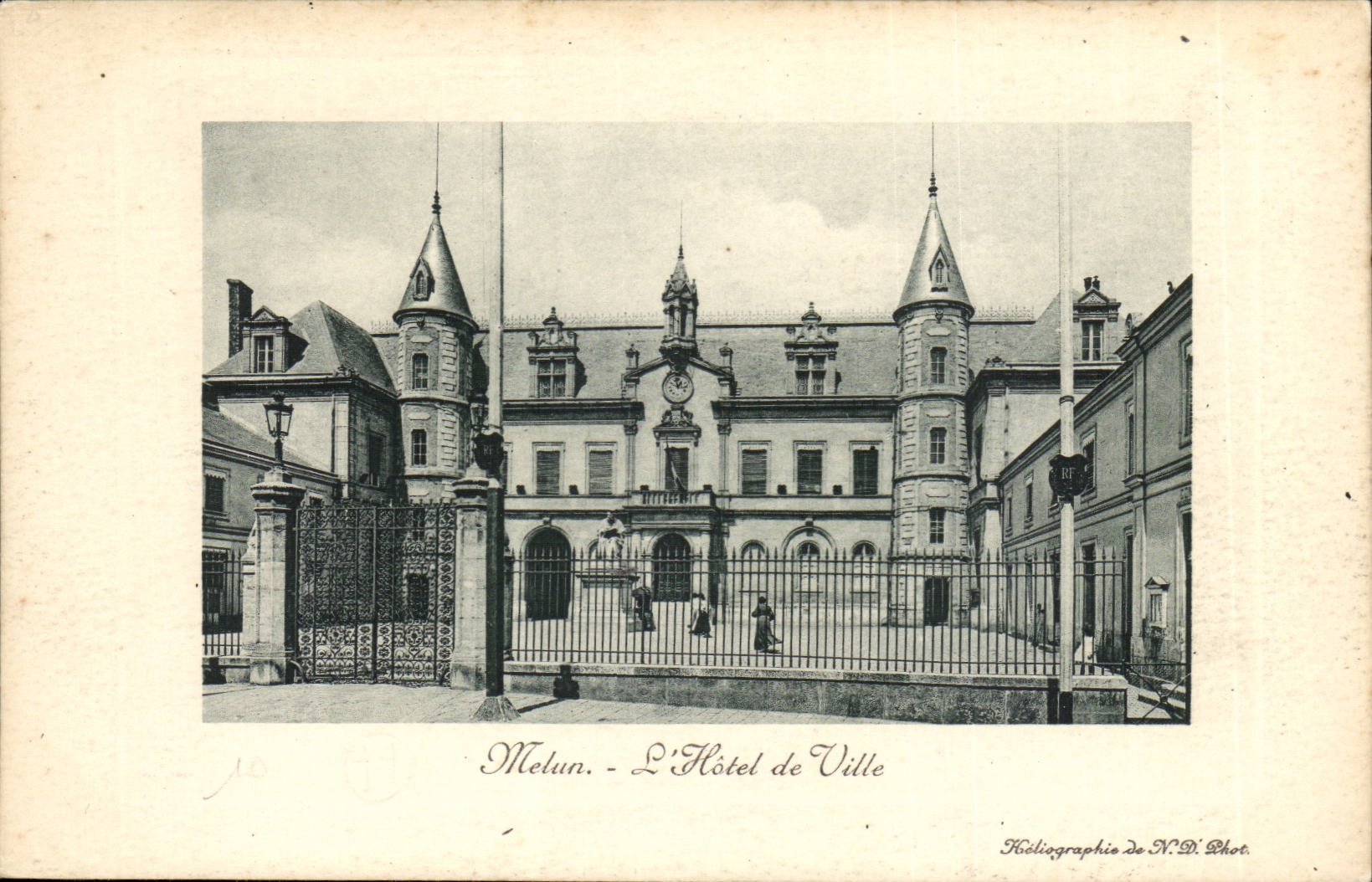 Melun - the Town hall - CPA