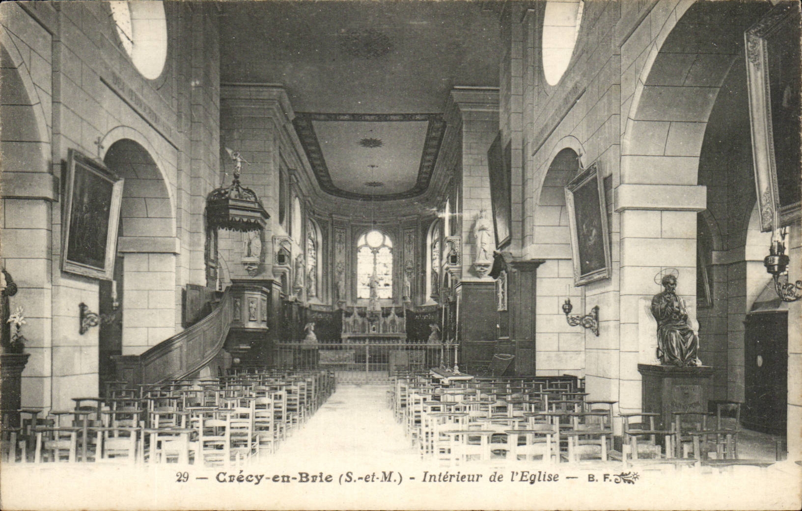Crecy in Brie - Interior of the Church - CPA