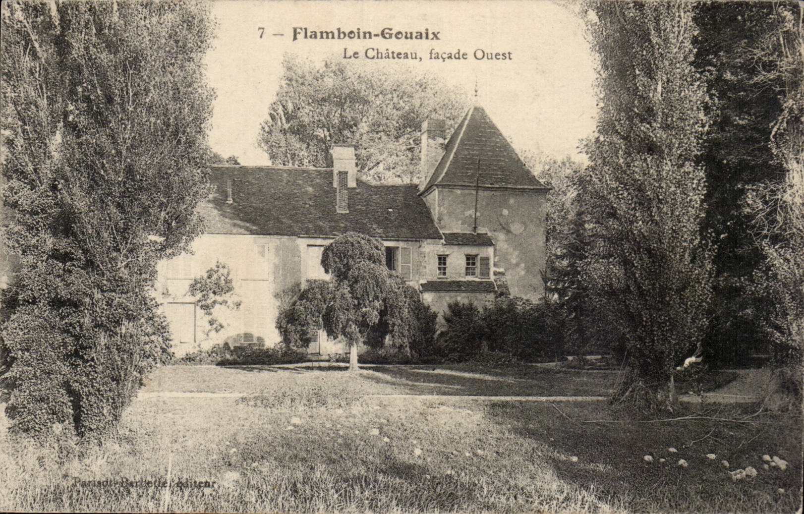 Flamboin Gouaix CPA the castle western Frontage