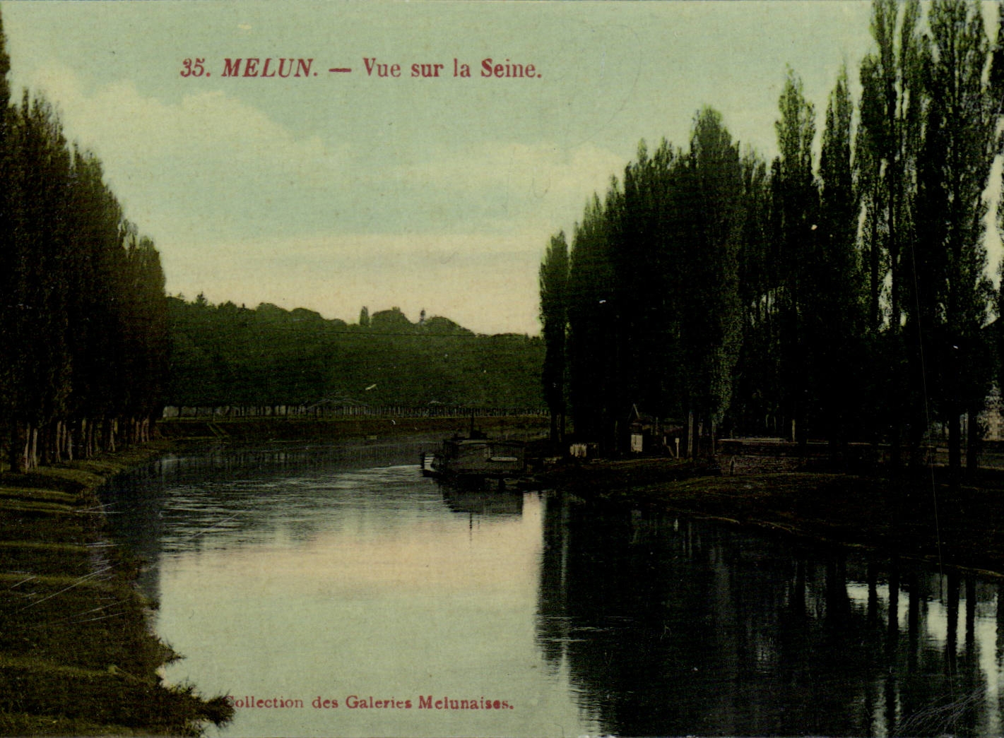 Melun CPA Seen on the Seine