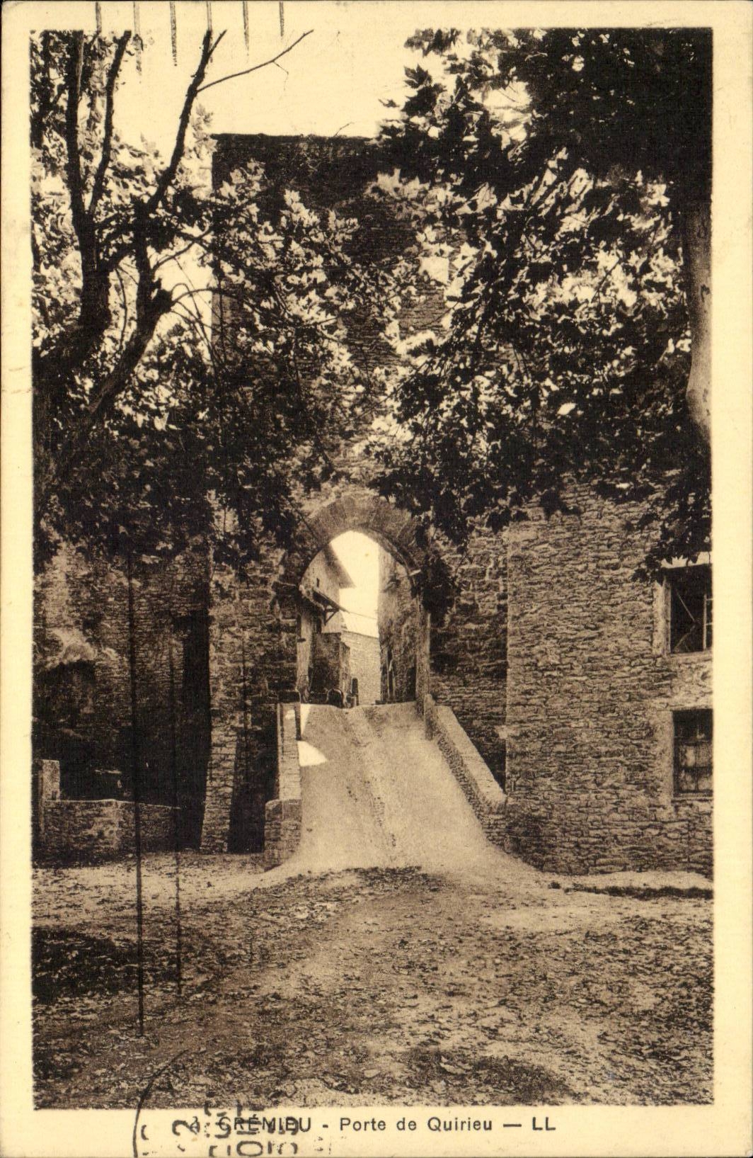 Cremieu CPA Gate of Quirieu