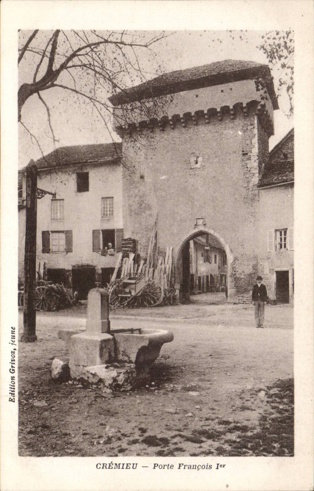 Cremieu CPA François Gate 1st