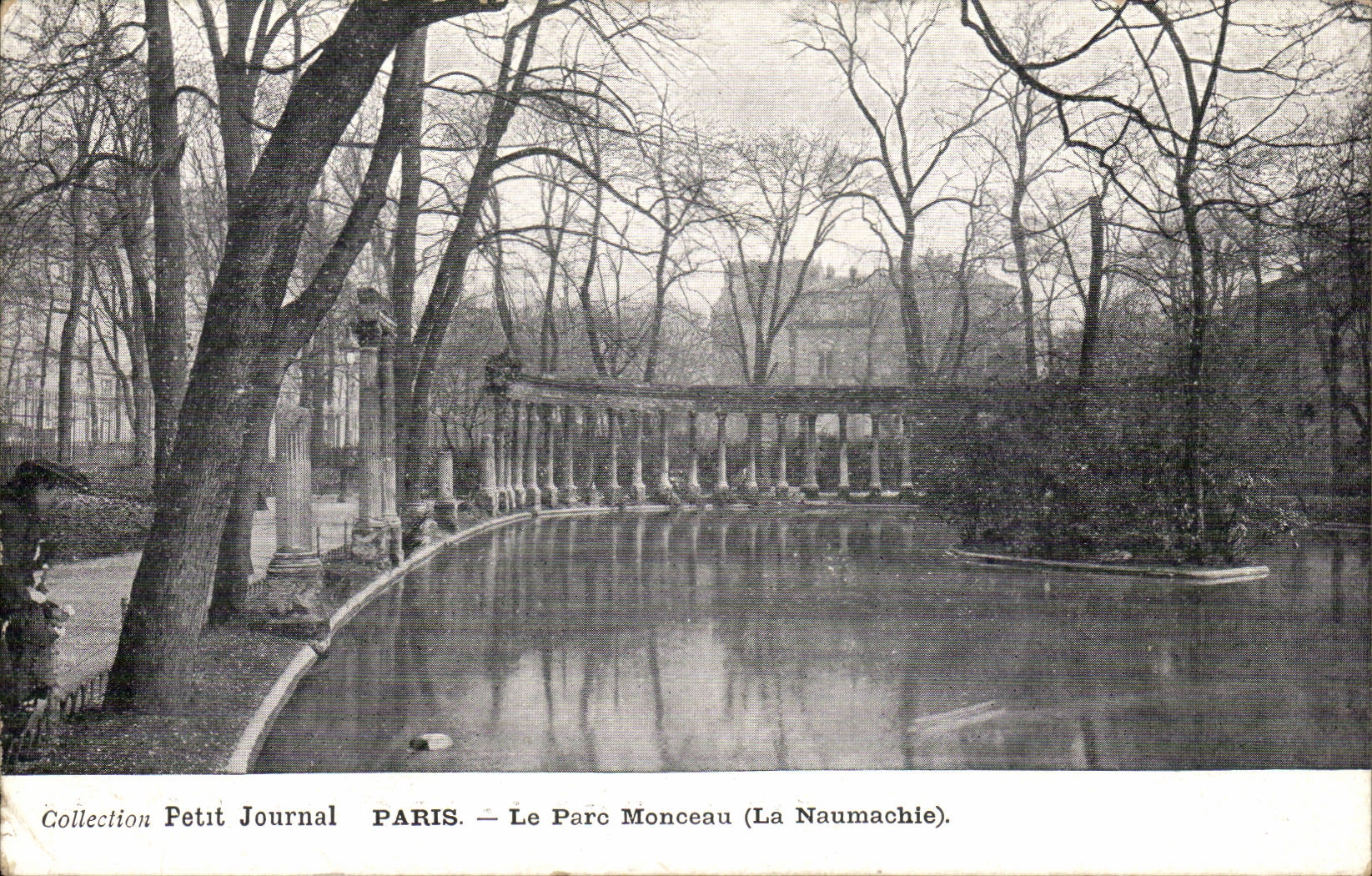 Paris CPA the park Heap (Naumachie)