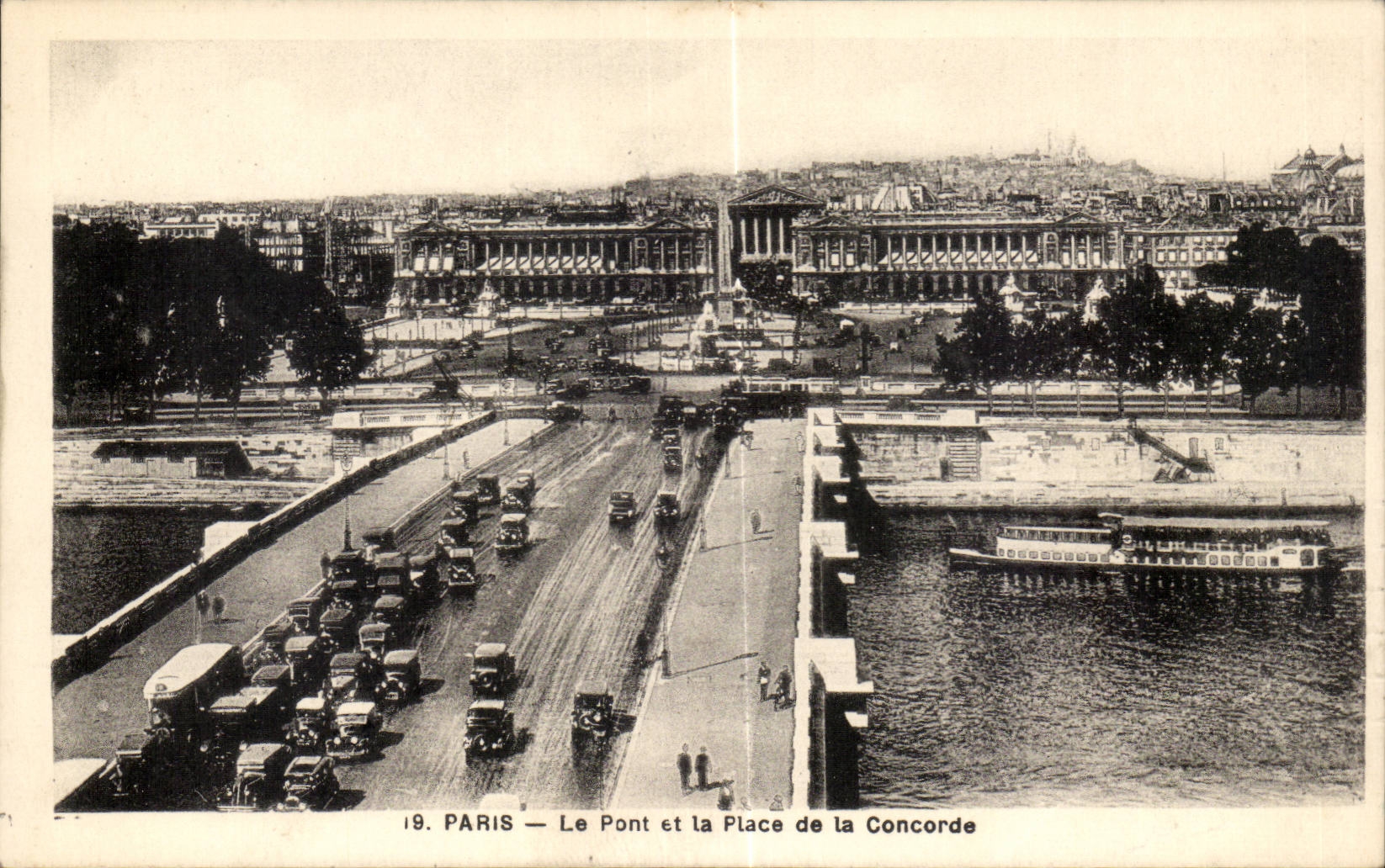 Paris CPA Bridge and the place of the Harmony