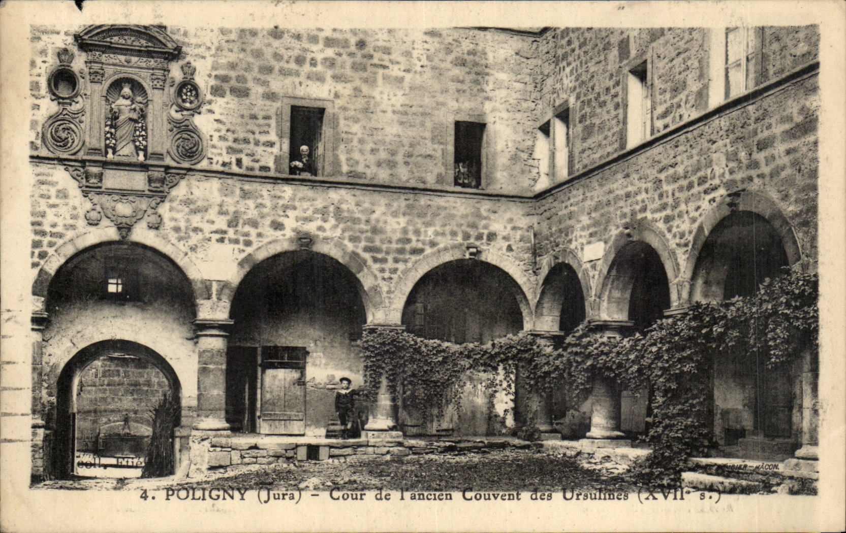 Poligny cPA Court of the old convent of the Ursulines