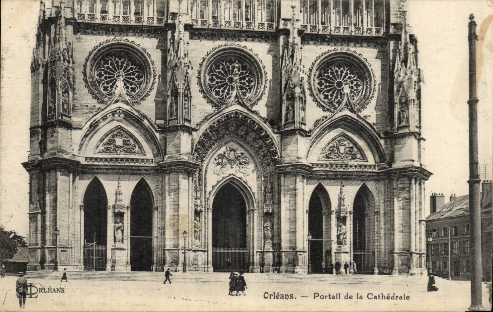 Orleans CPA Gate of the cathedral