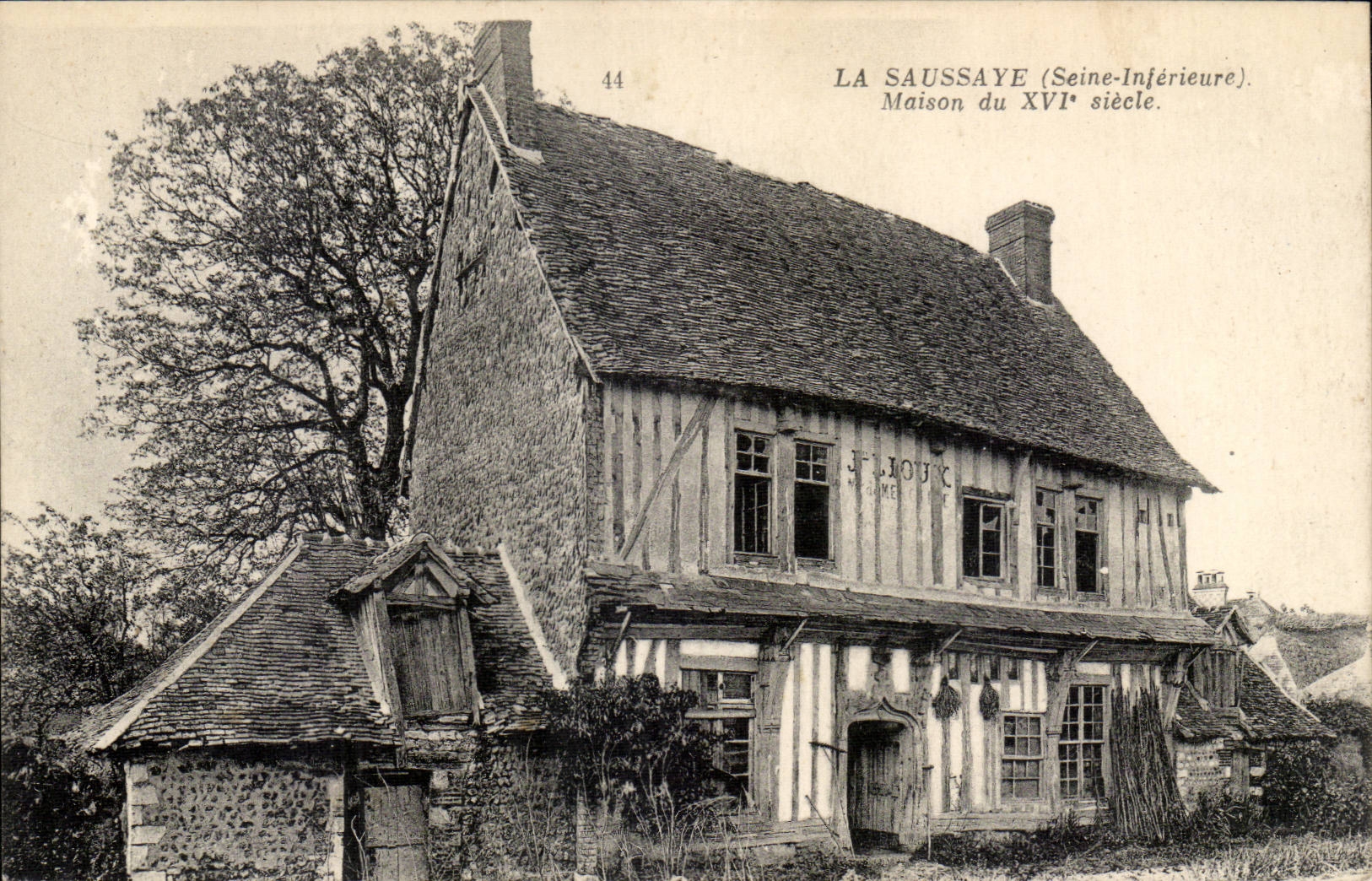 Saussaye CPA House of 16th