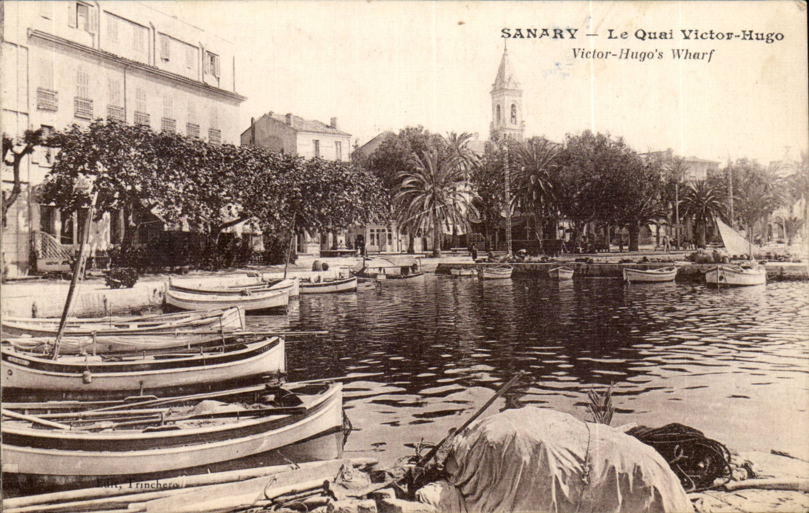 sanary - the Quay Victor Hugo - boat - CPA
