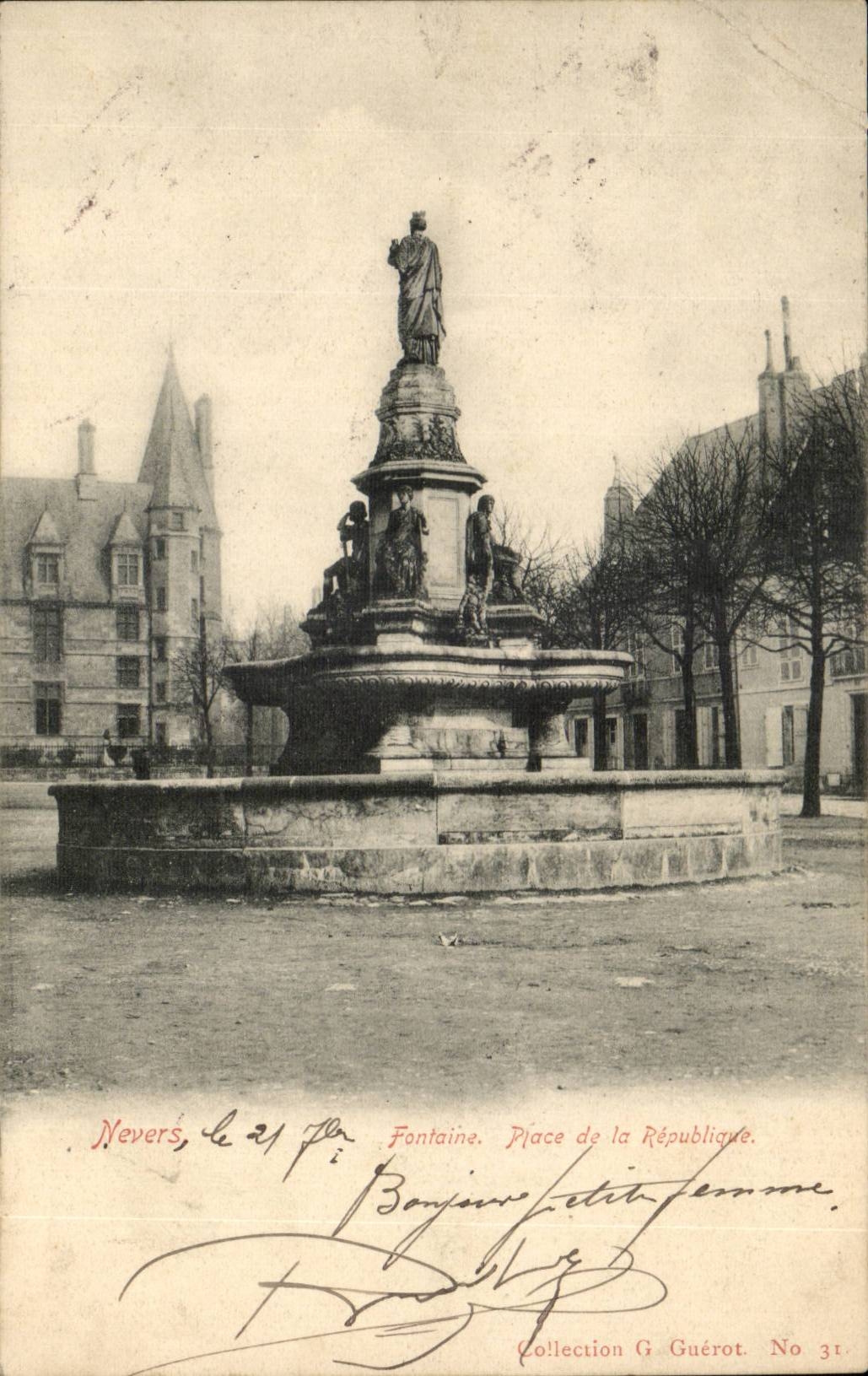 Nevers - Brunnen - Ort der Republik - CPA