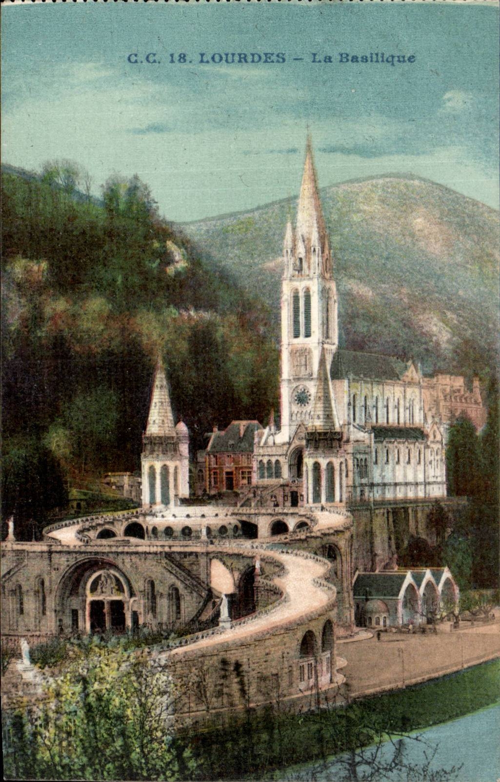 CPA Lourdes the basilica