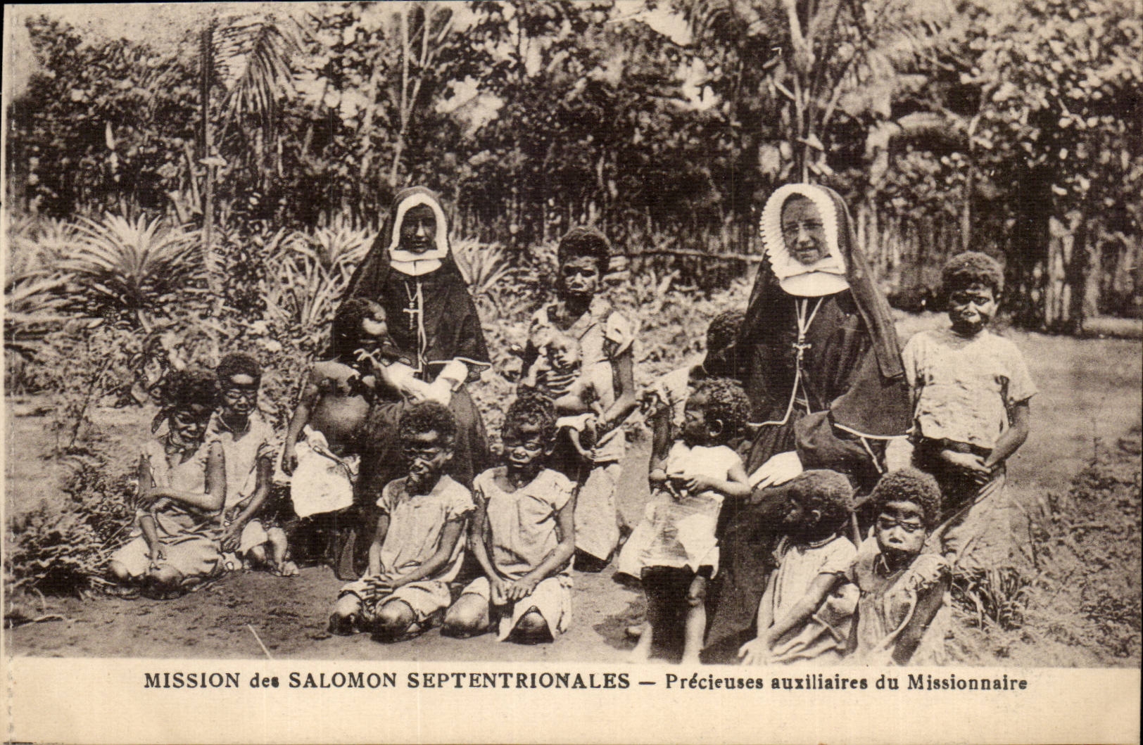 Mission of Solomon Septentrional - Invaluable auxiliaries of the Missionary - child - children painted face - CPA