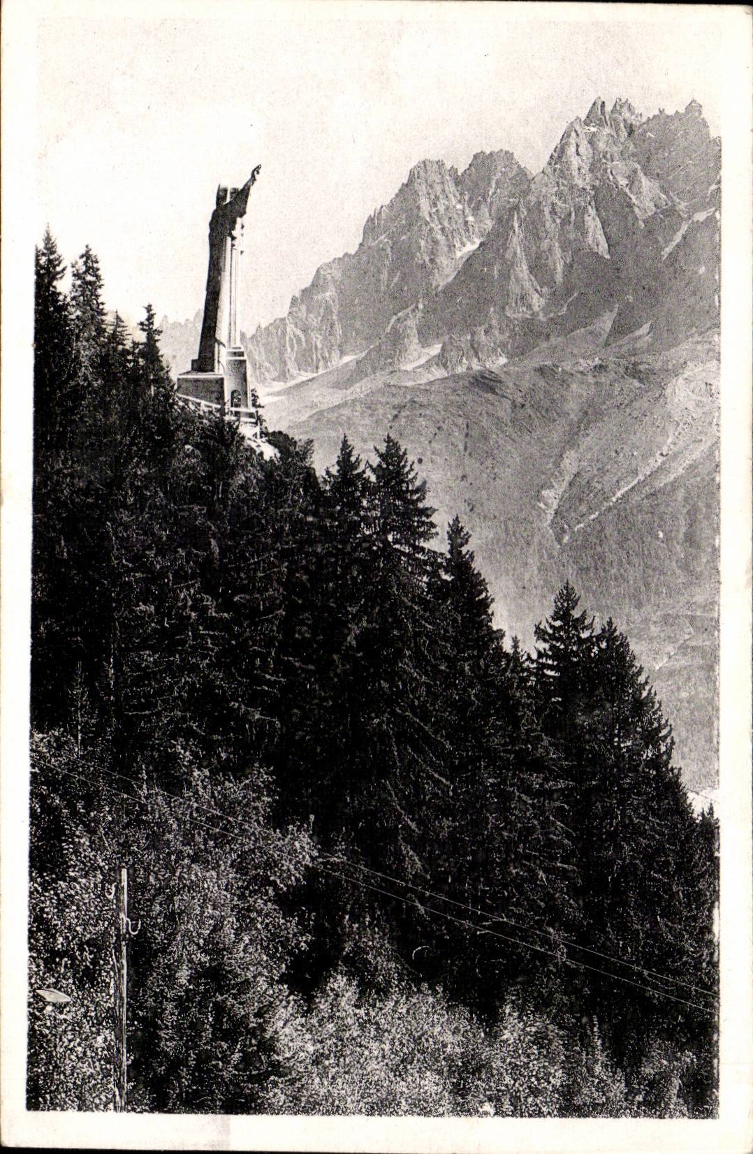 Le Christ Roi de Mont Blanc - et les Aiguilles de Charmonix - Les Gouches - CPA