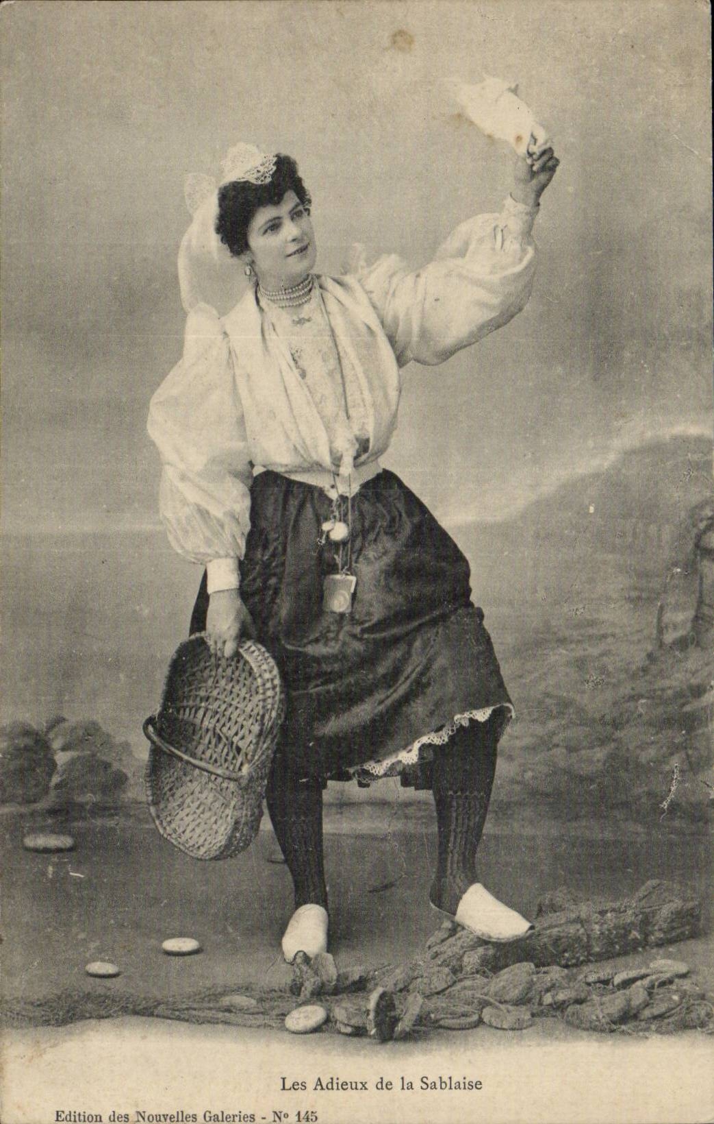 Sande des olonne CPA gut-byes von SAblaise (Folklorekostum)