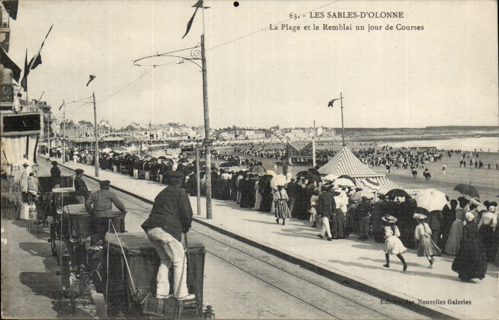 Sands of olonne CPA the beach and the embankment one day of races (hippism) TOP