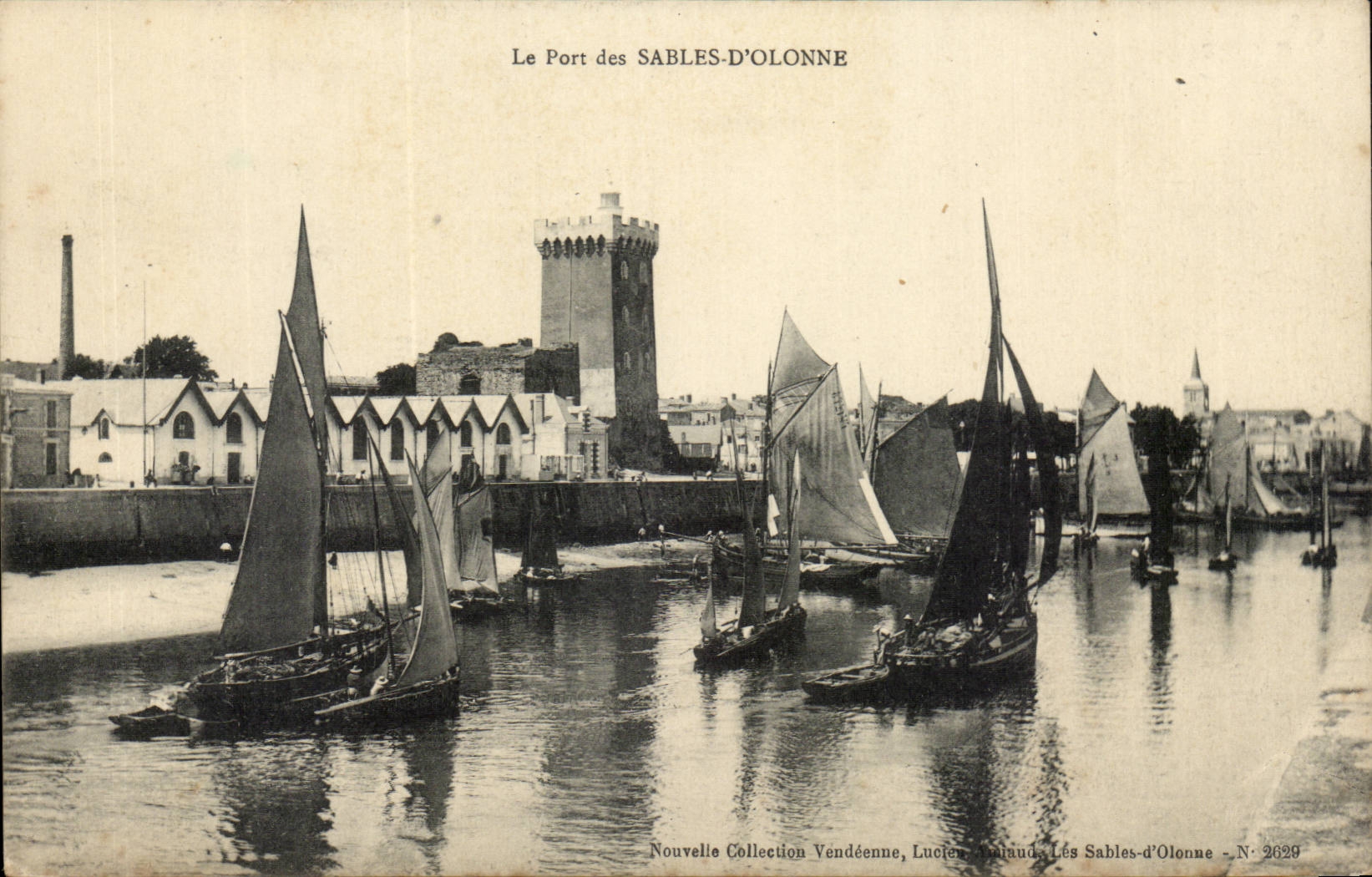 CPA Sande von olonne das Port (Boote)