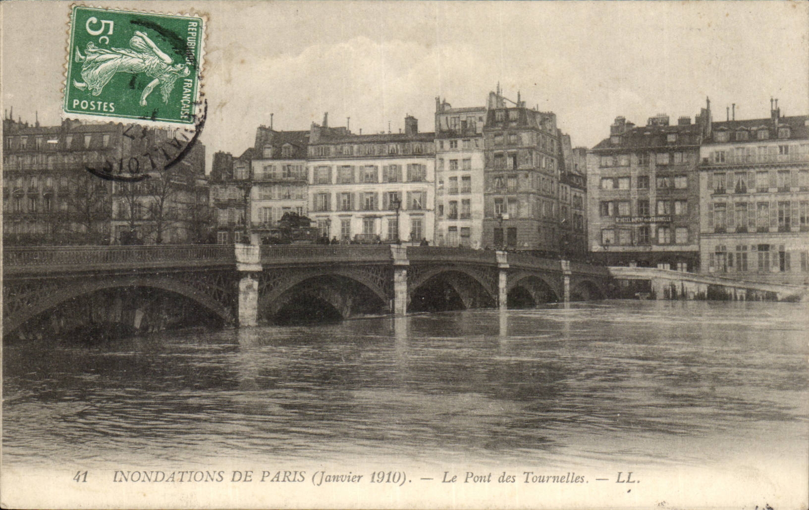 Believed of the Seine Paris CPA Floods the bridge of the Small towers