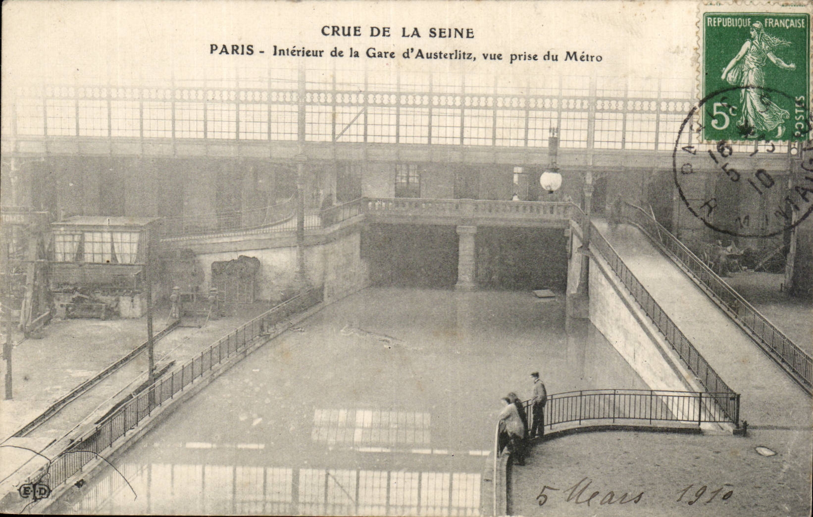 Believed of the Seine Paris CPA Interior of the station of Austerlitz Seen from of the Subway