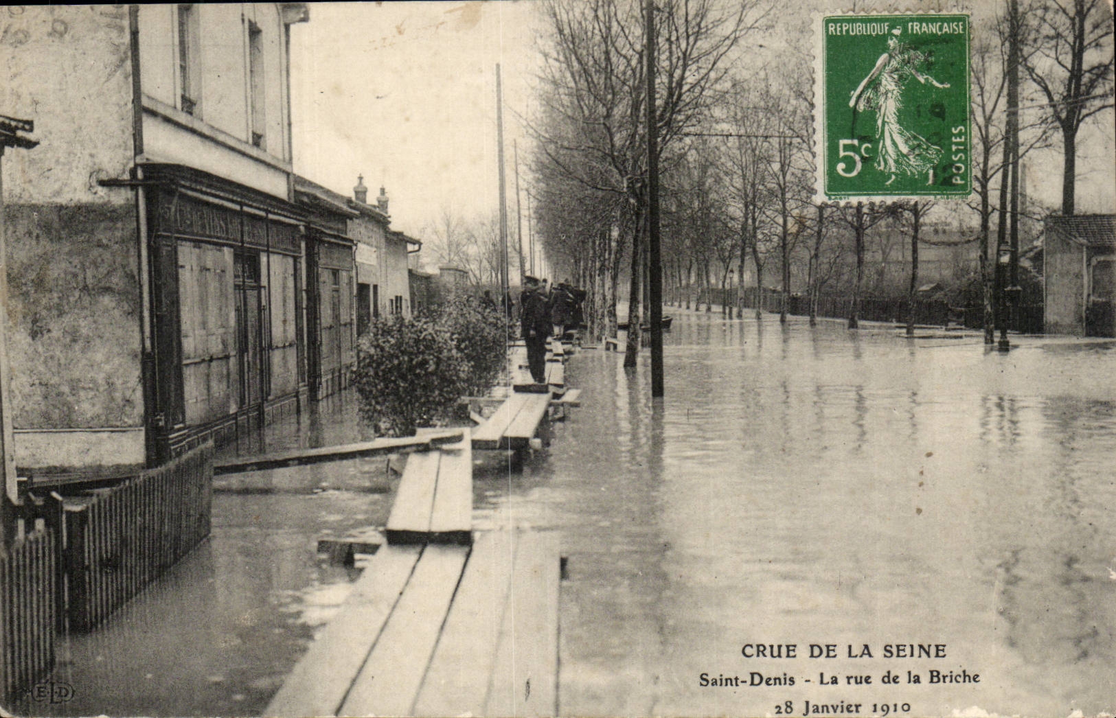 Believed of the Seine Paris CPA Floods Saint Denis the street of Briche