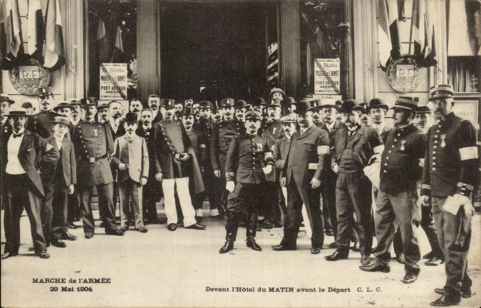 Market of the army May 29th 1904 CPA In front of the hotel of the Morning before departure TOP (newspaper gendarme)