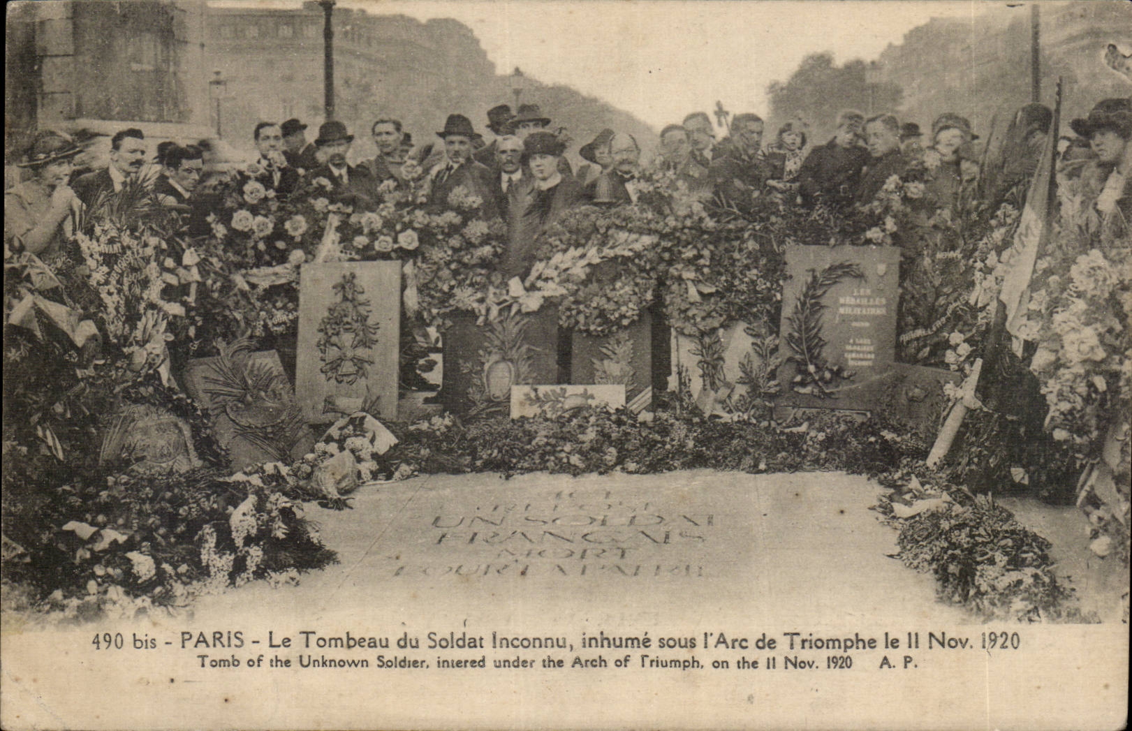 Paris CPA the tomb of the unknown soldier buries under Arc de Triomphe 11 Nov 1920