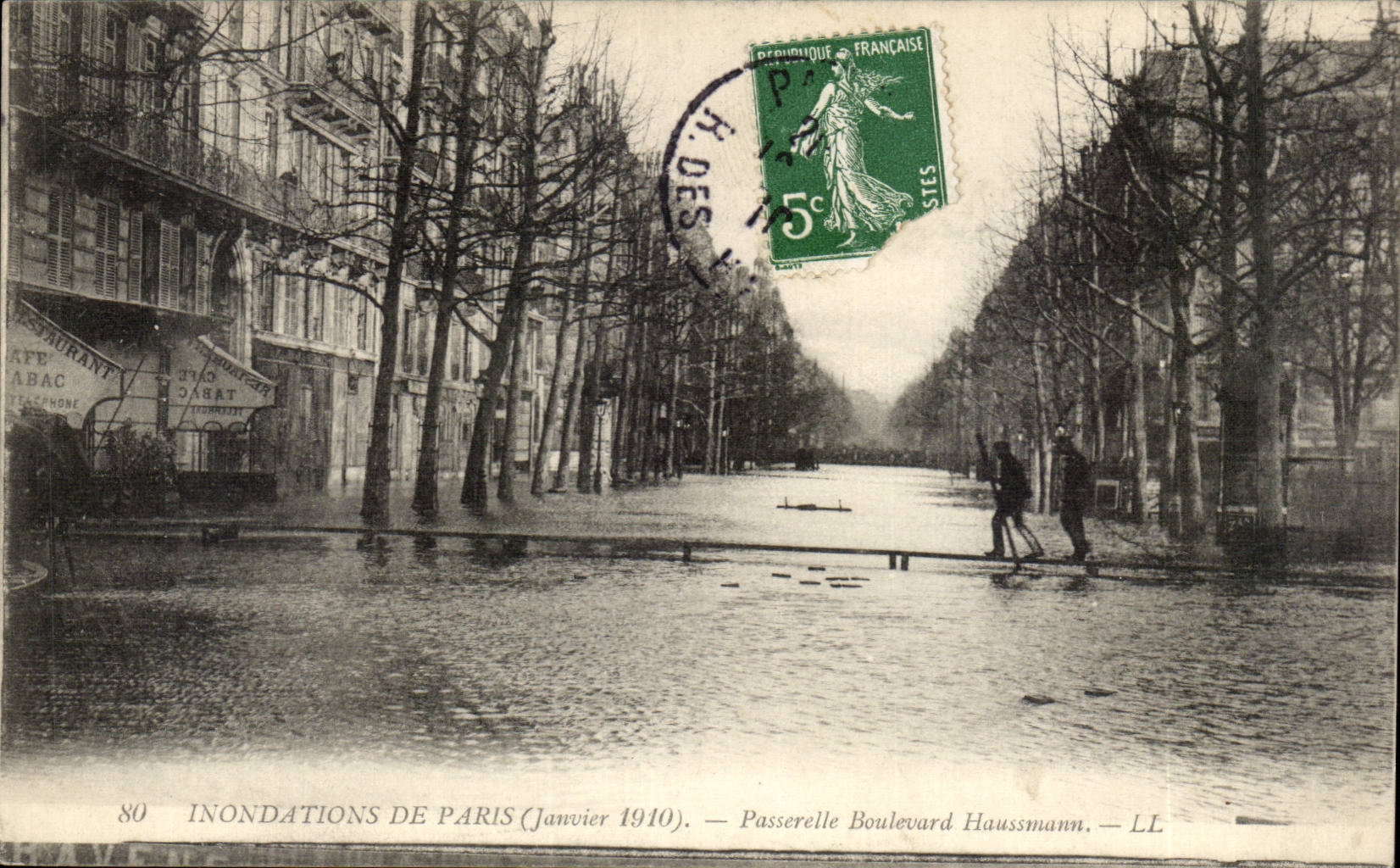 Paris - 9 - La Grande Crue de la Seine Janvier 1910 - Passerelle Boulevard Haussman - CPA