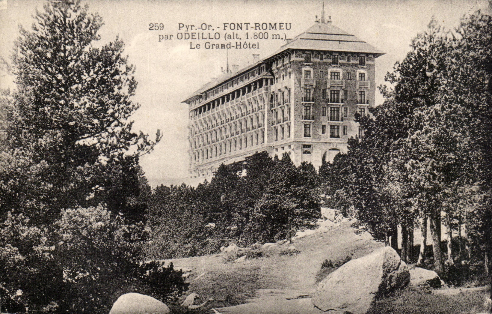 Make Romeu CPA the large hotel