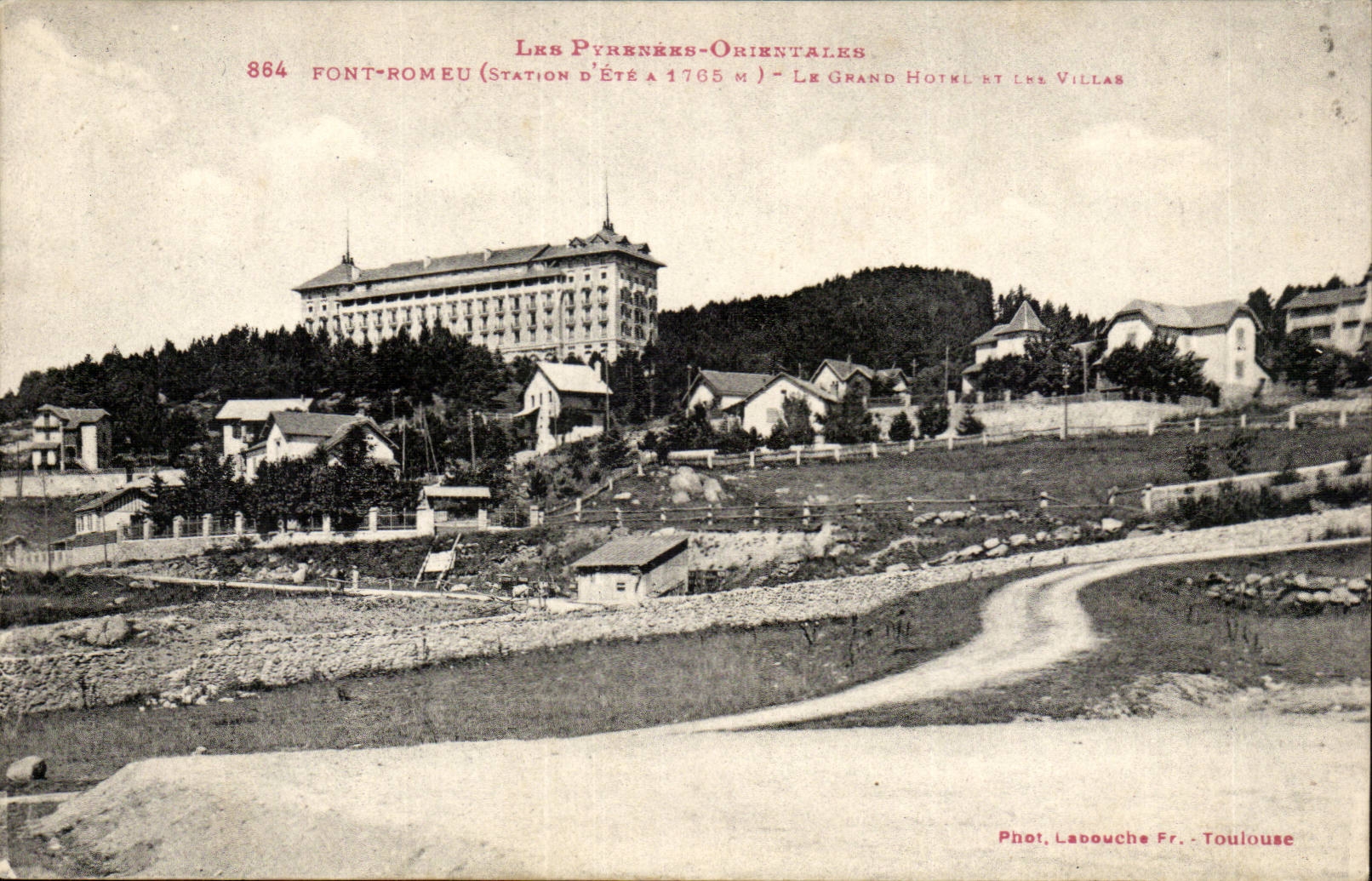 Romeu CPA the large hotel and the villas make