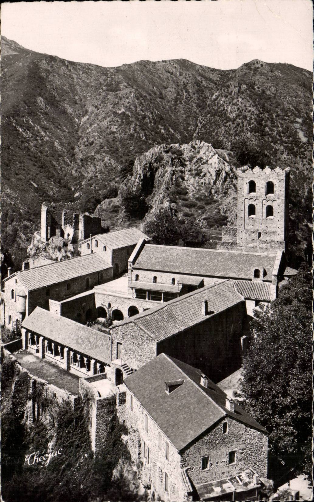 CPA Surroundings of Vernet les Bains Abbey of Saint Martin of Canigou