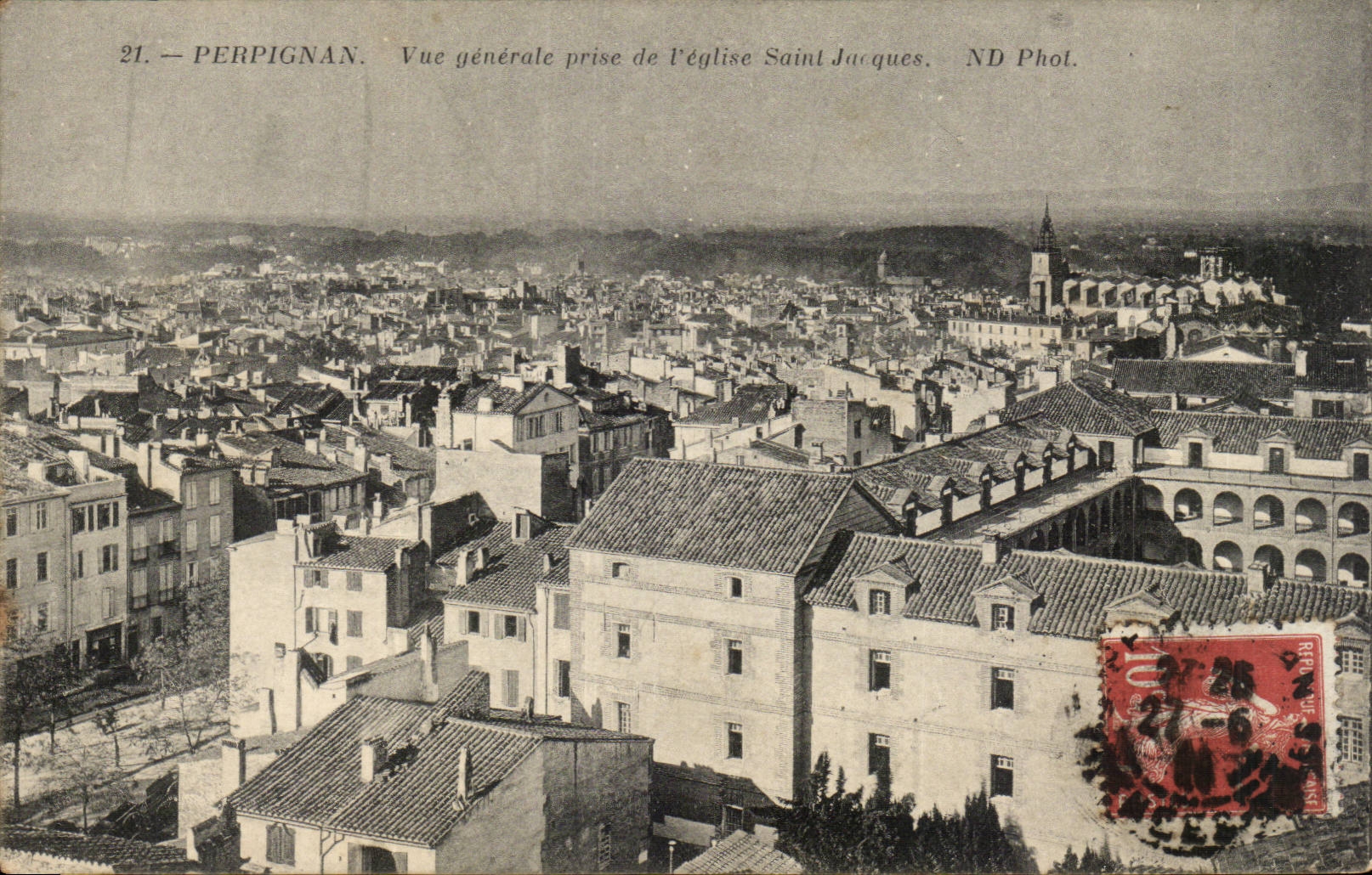 Perpignan CPA Vue generale prise de l'eglise Saint Jacques