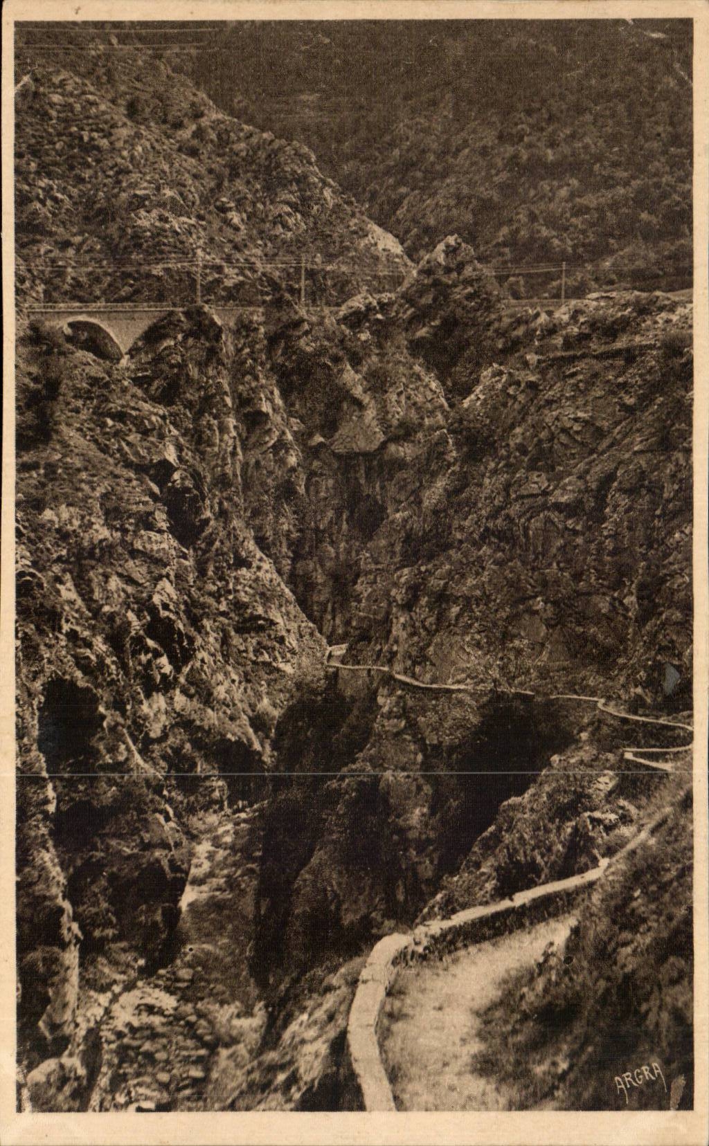 CPA Valley of the Small fireclay cup the procession of Graus