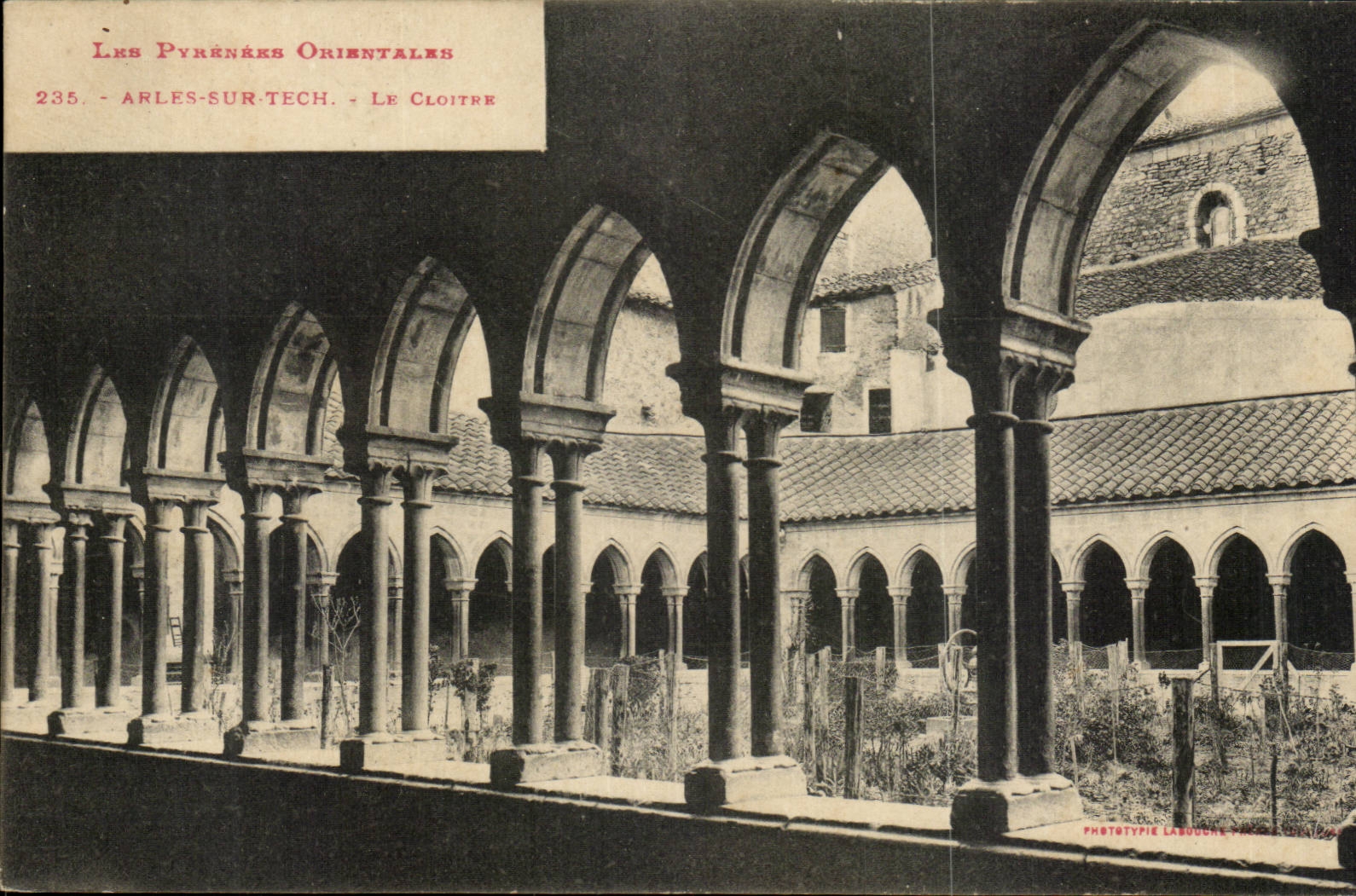 CPA Arles on Tech the cloister