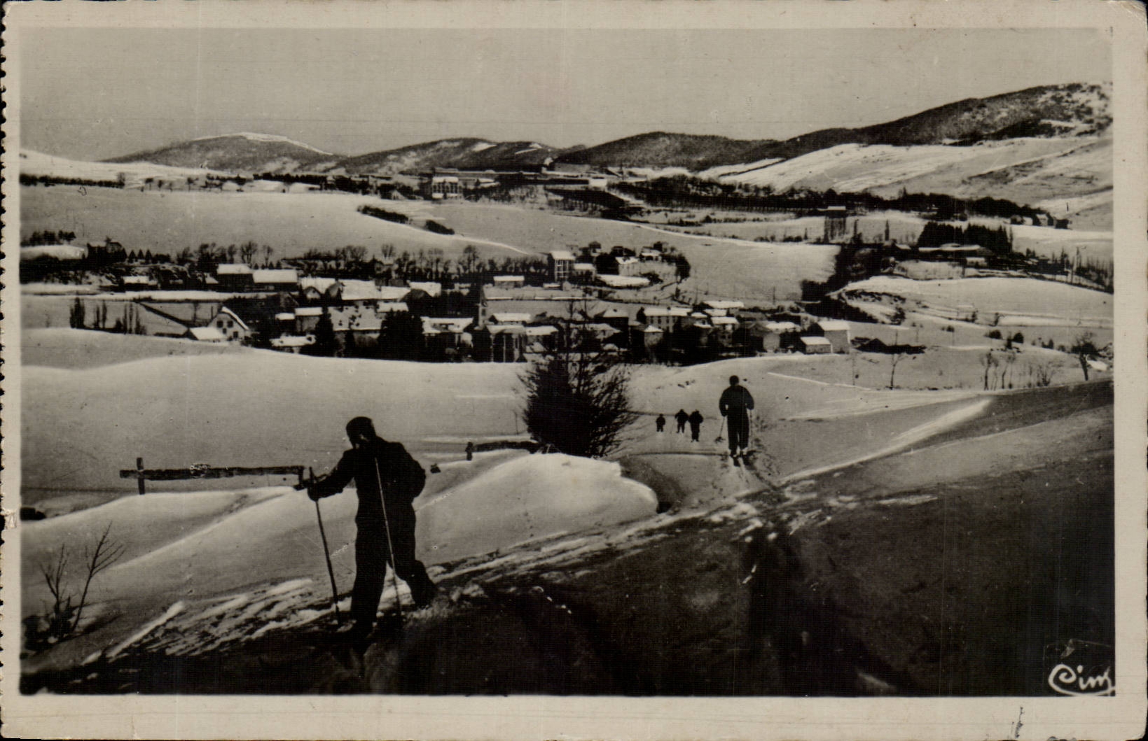 Mount Louis CPA Tracks of snow around Louis Mount
