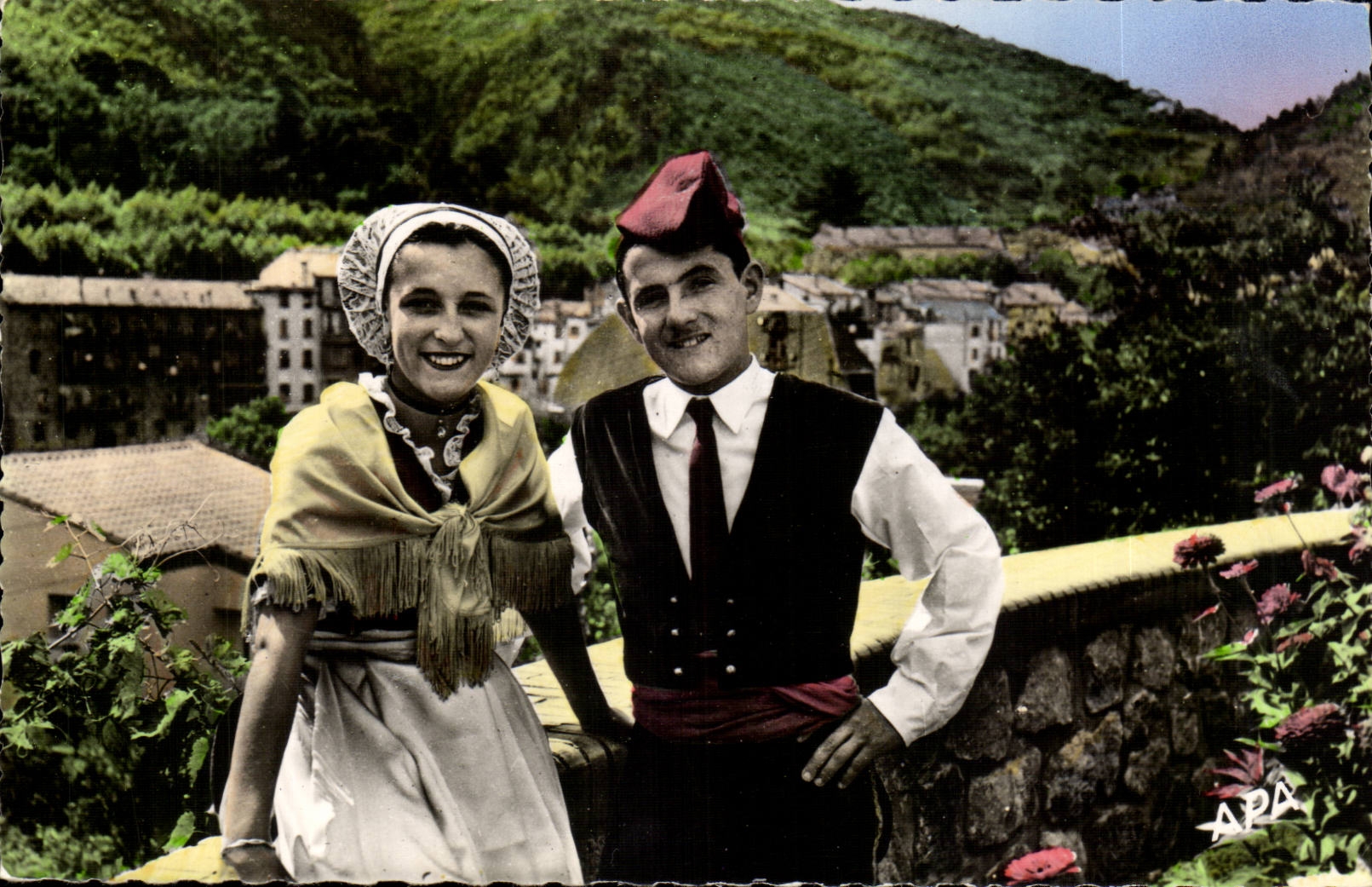In Catalan Country - Couple - Folklore - Costomes - CPA