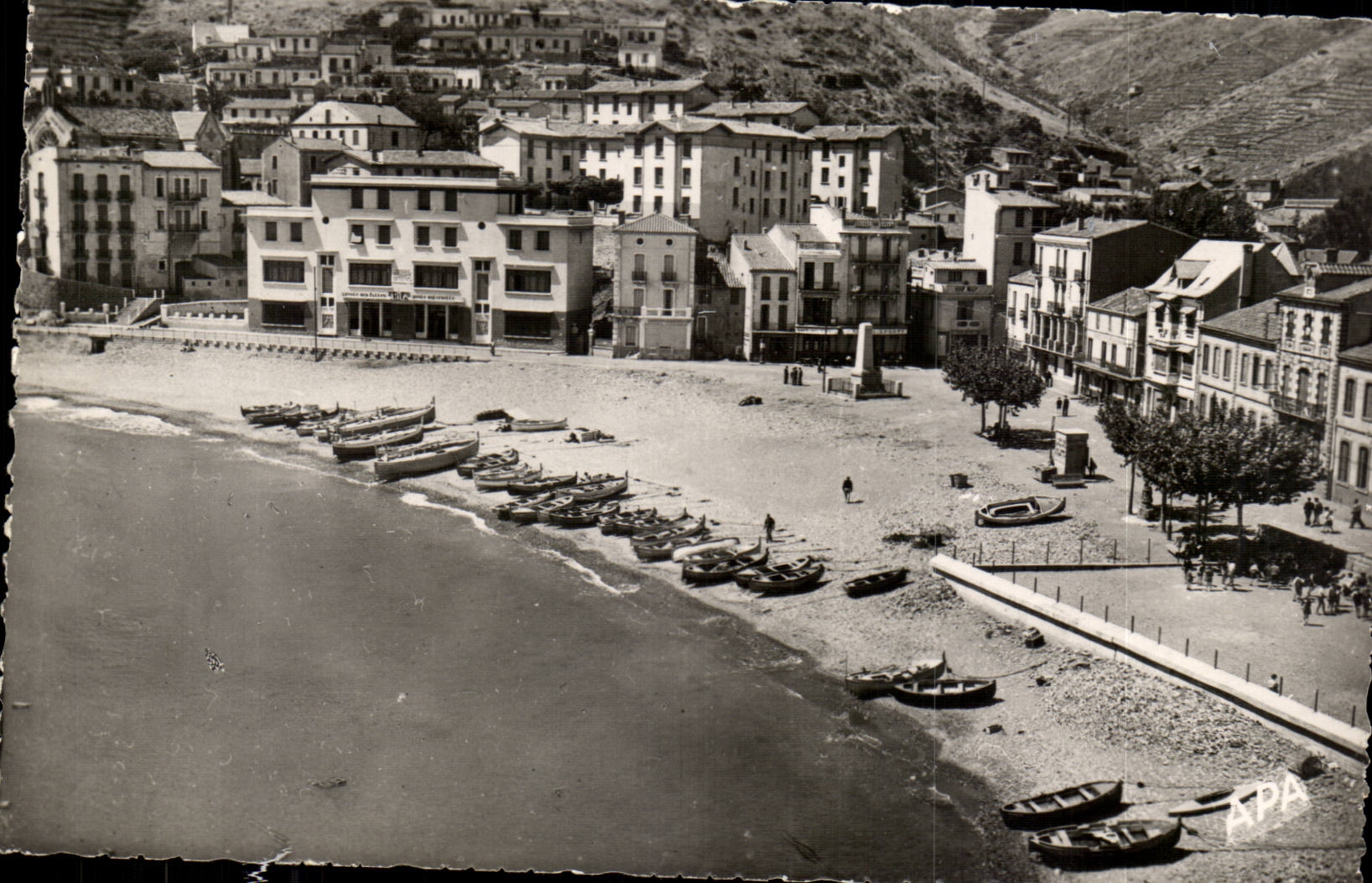 Cerberus - the Beach - CPA