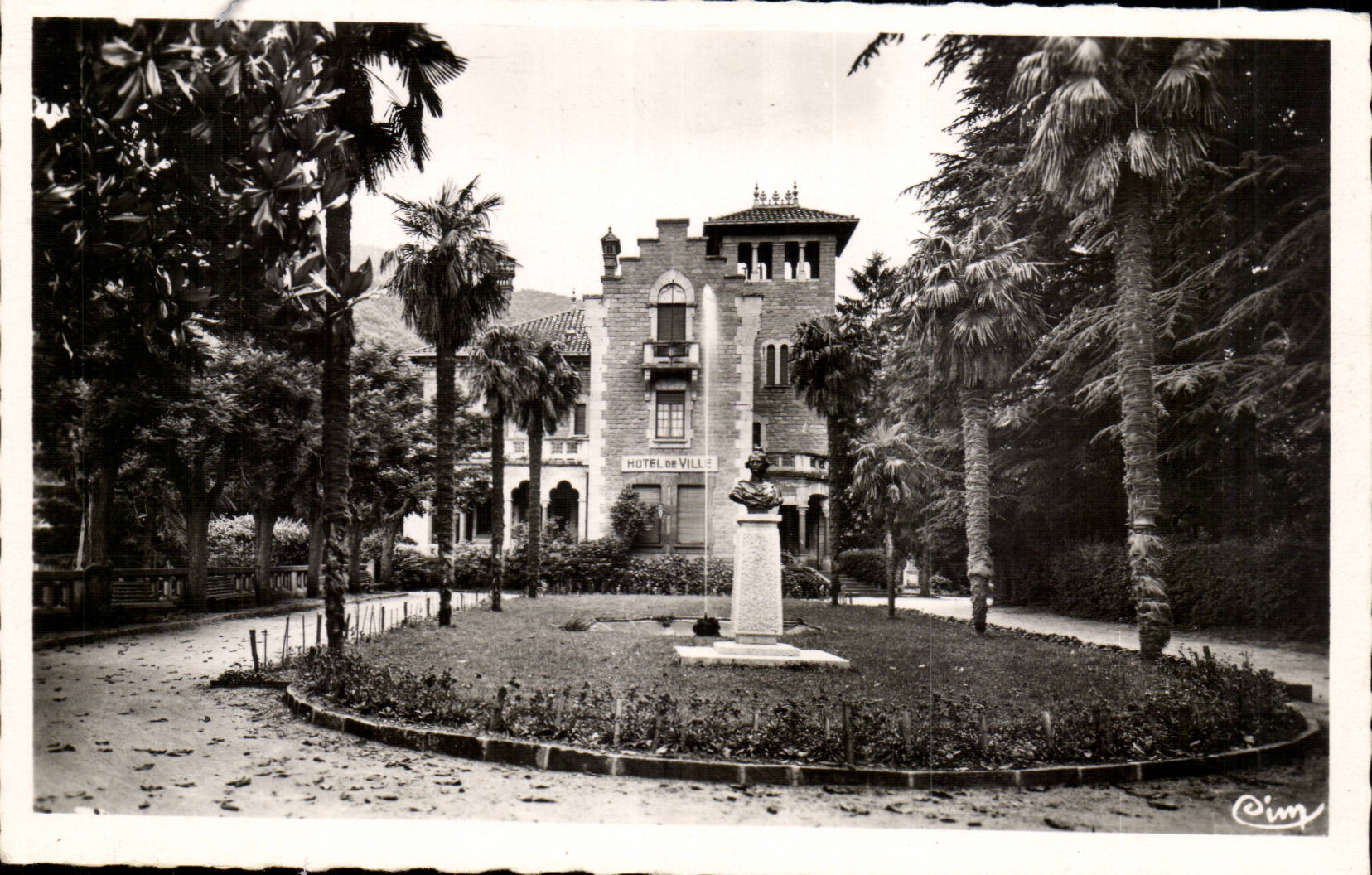 Arles sweats Tech - Town hall - CPA